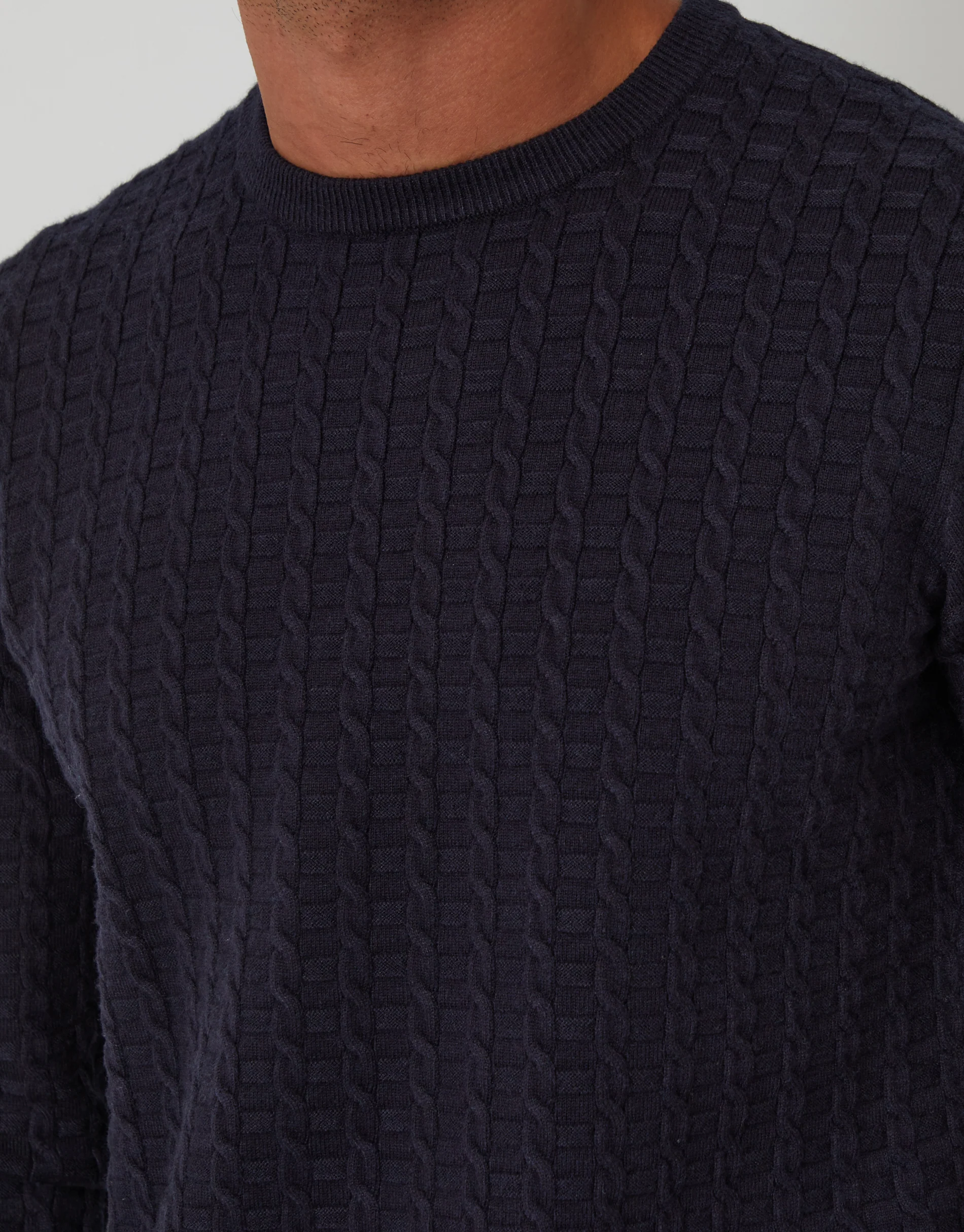 Cable Knit Crew Neck Jumper in Navy - Image 4