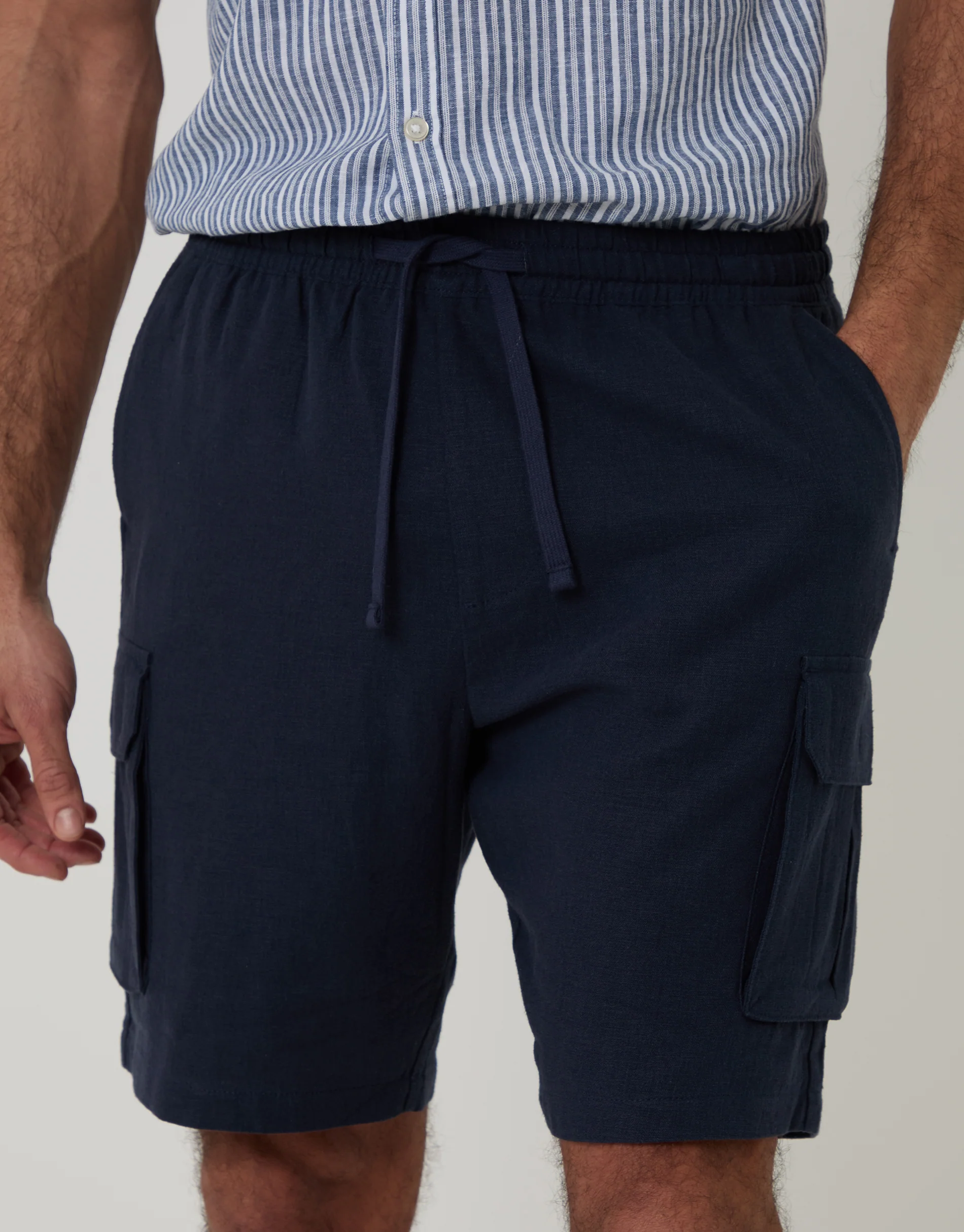 Linen Blend Cargo Shorts in Navy - Image 4