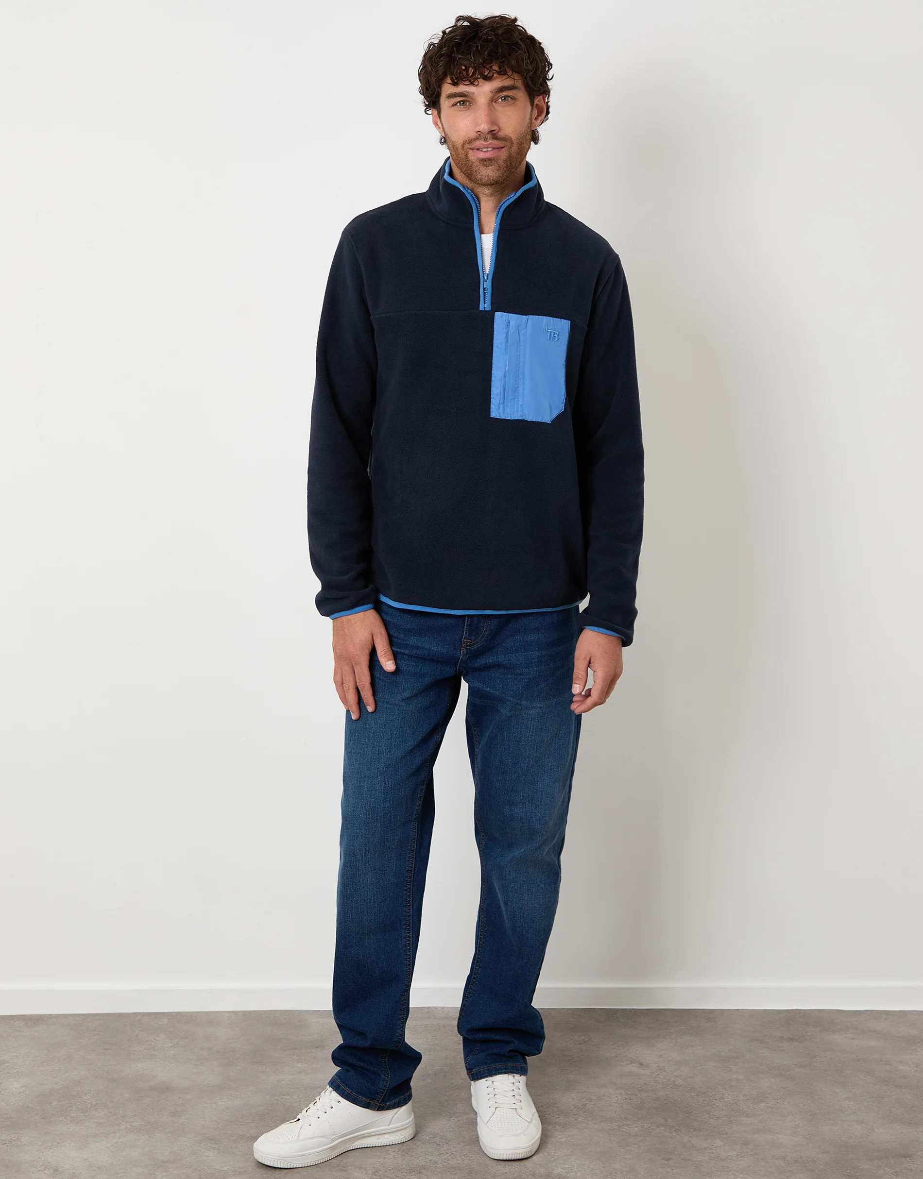 Microfleece Quarter Zip Sweatshirt in Navy - Image 3