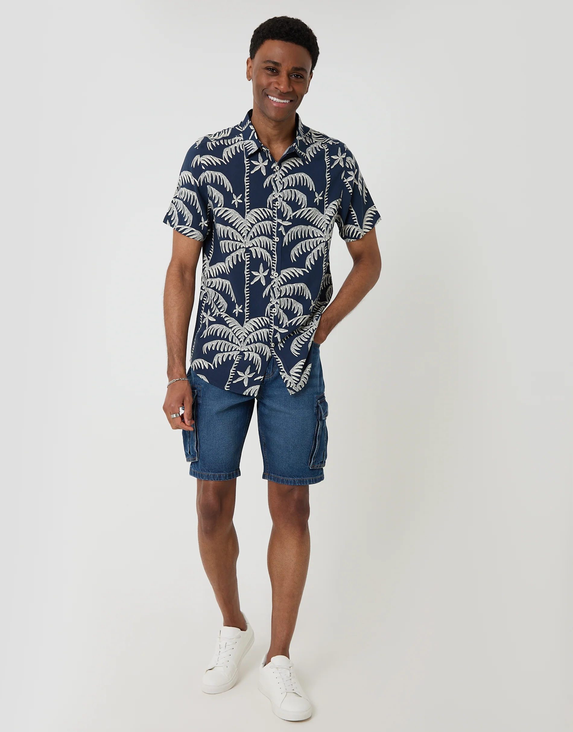 Oversized Palm Tree Print Short Sleeve Shirt in Navy - Image 3
