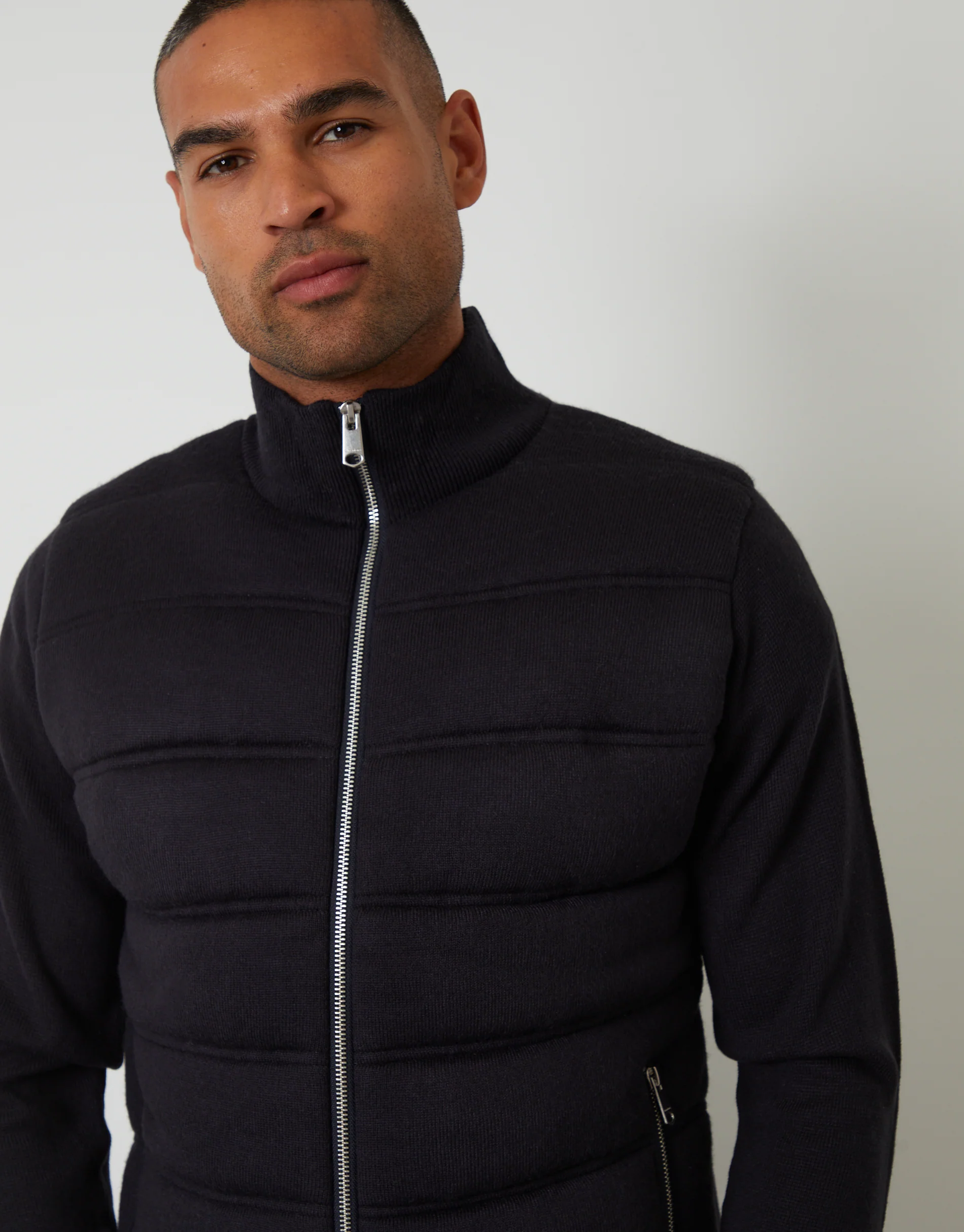Quilted Zip Up Knitted Jacket in Navy - Image 4