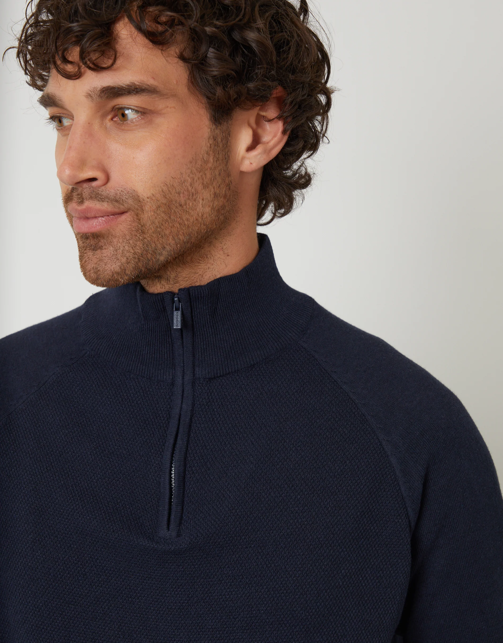 Raglan Knitted Quarter Zip Jumper in Navy - Image 4