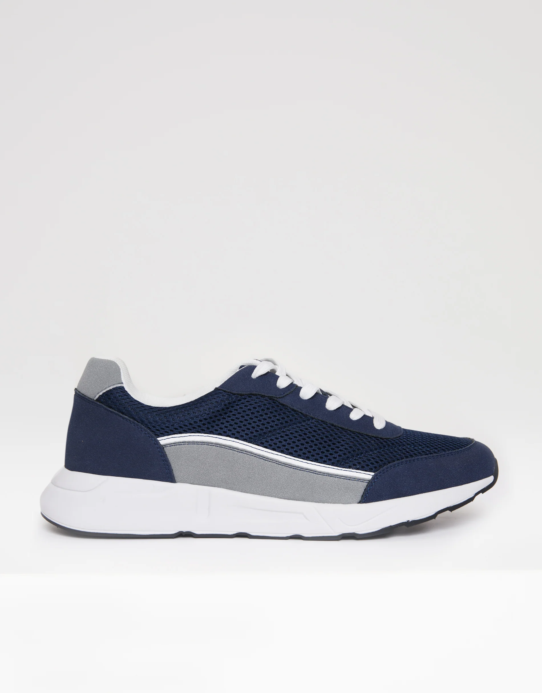 Retro Mixed Material Trainers in Navy