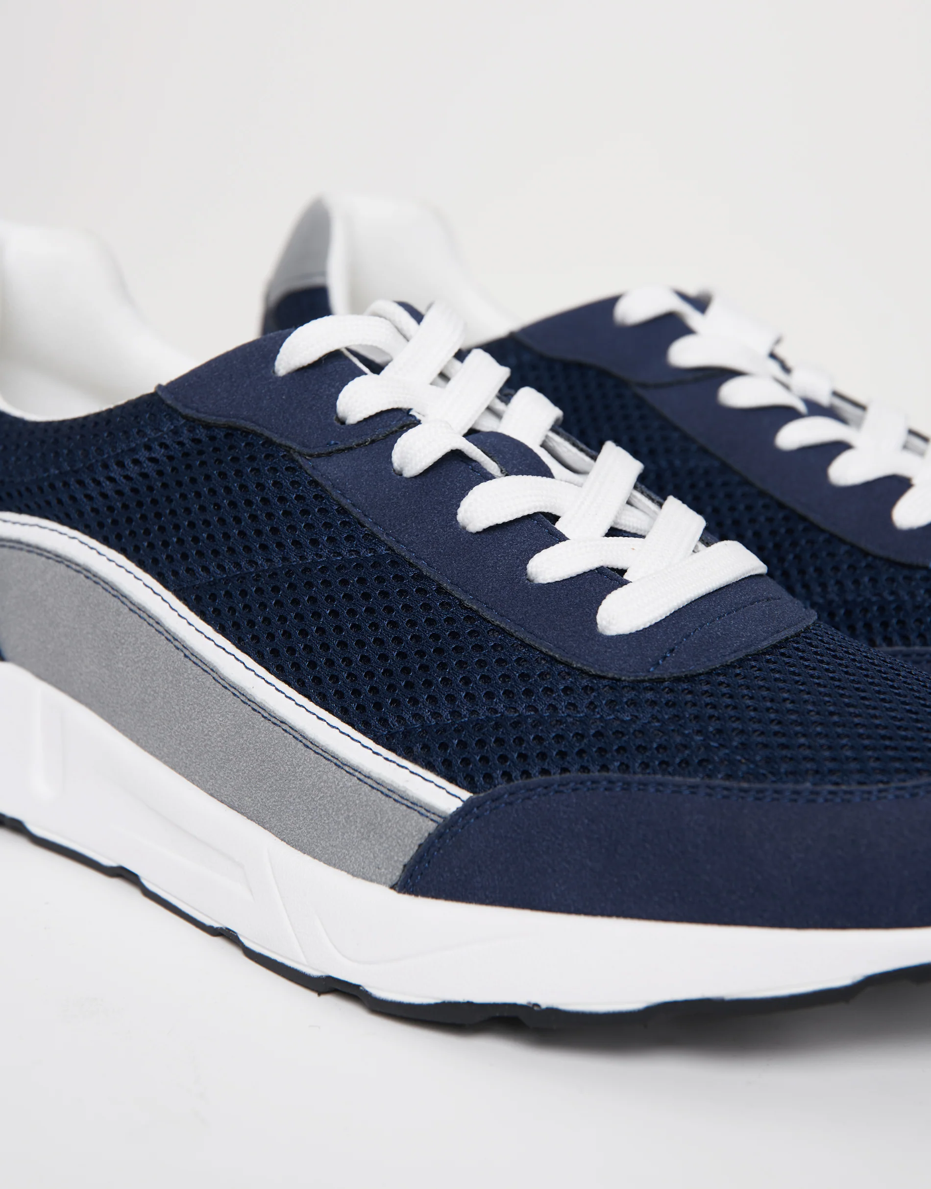 Retro Mixed Material Trainers in Navy - Image 3