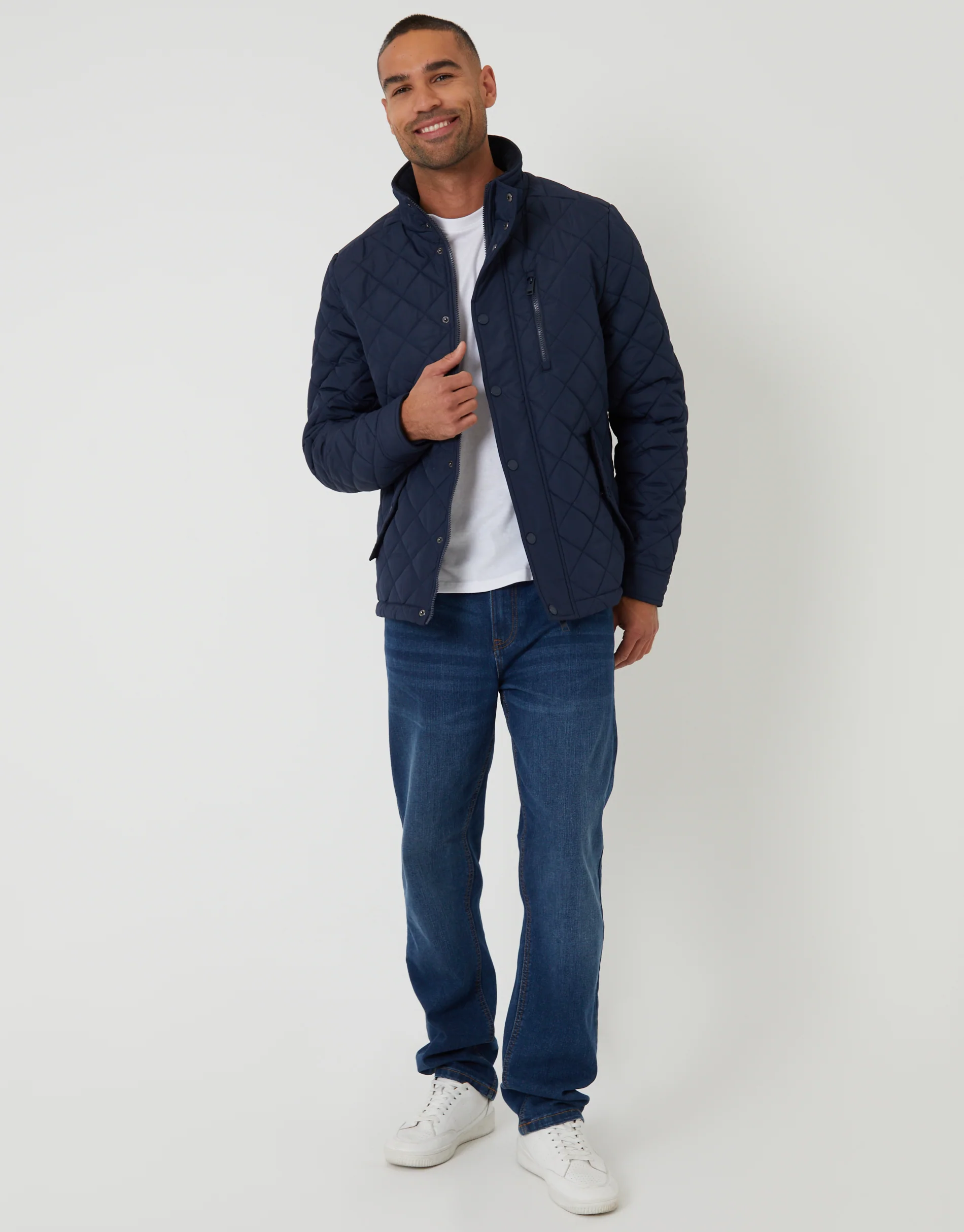 Showerproof Funnel Neck Diamond Quilted Jacket in Navy - Image 3