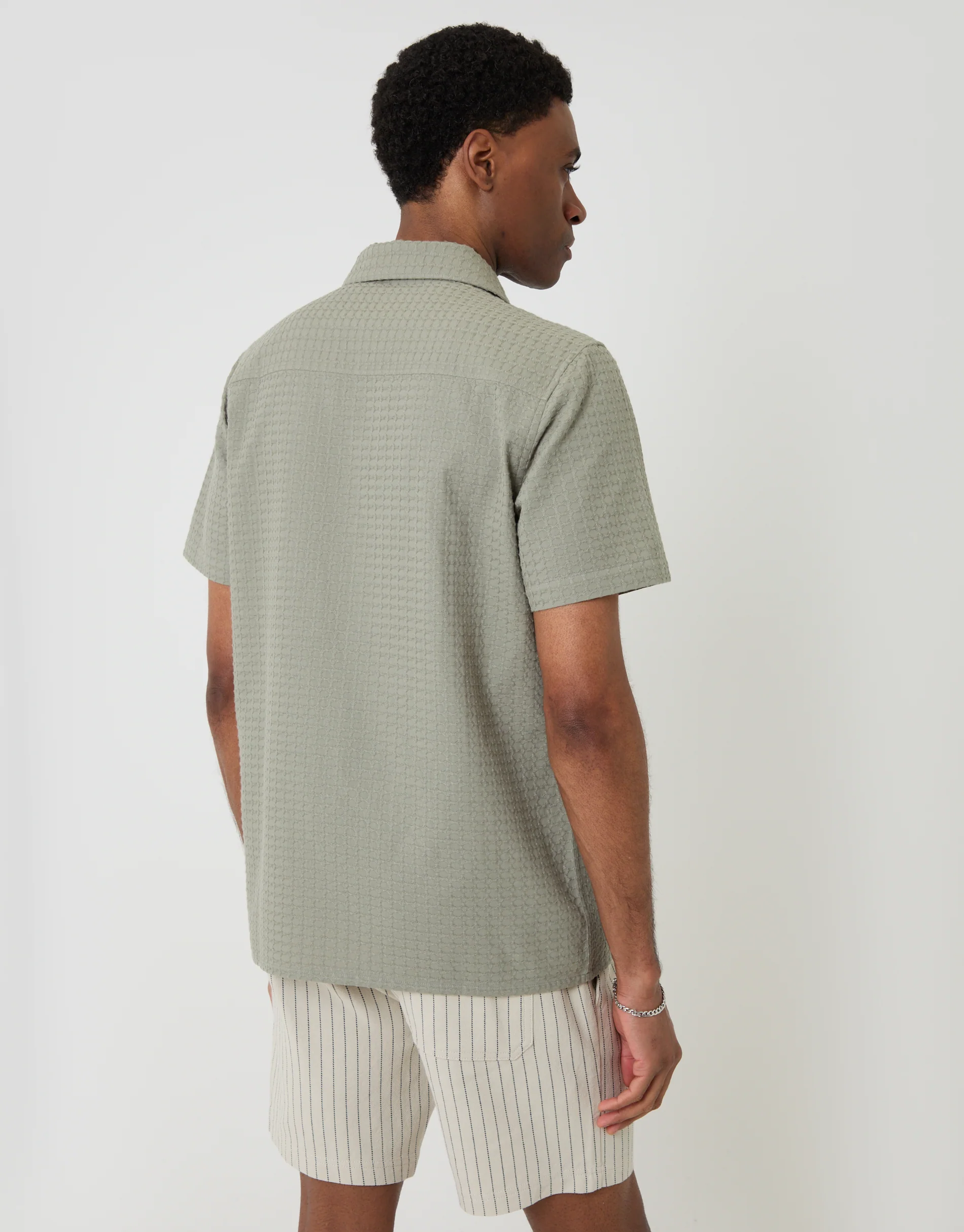 Textured Cotton Short Sleeve Shirt in Sage Green - Image 2