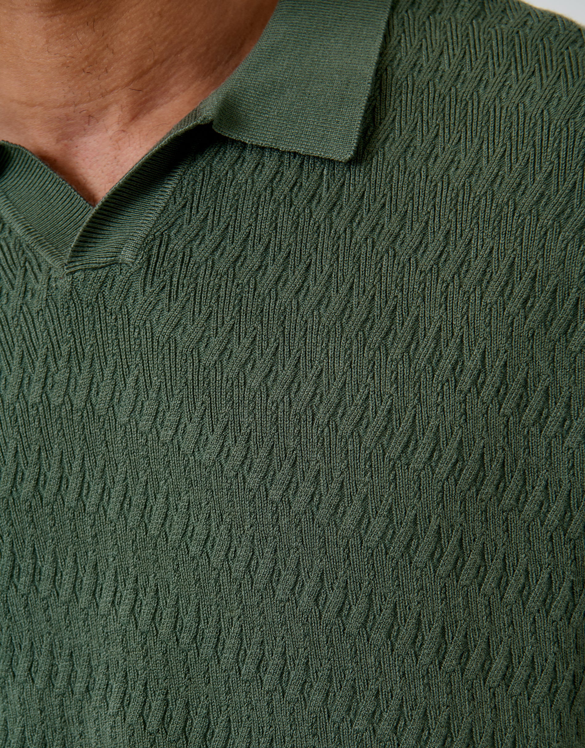 Textured Knit Front Trophy Neck Polo in Forest Green - Image 5