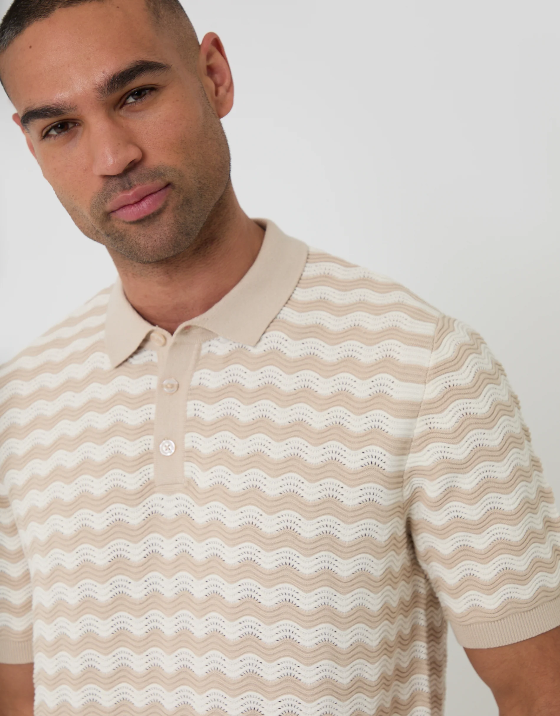 Wavy Textured Knitted Polo in Stone Stripe - Image 4