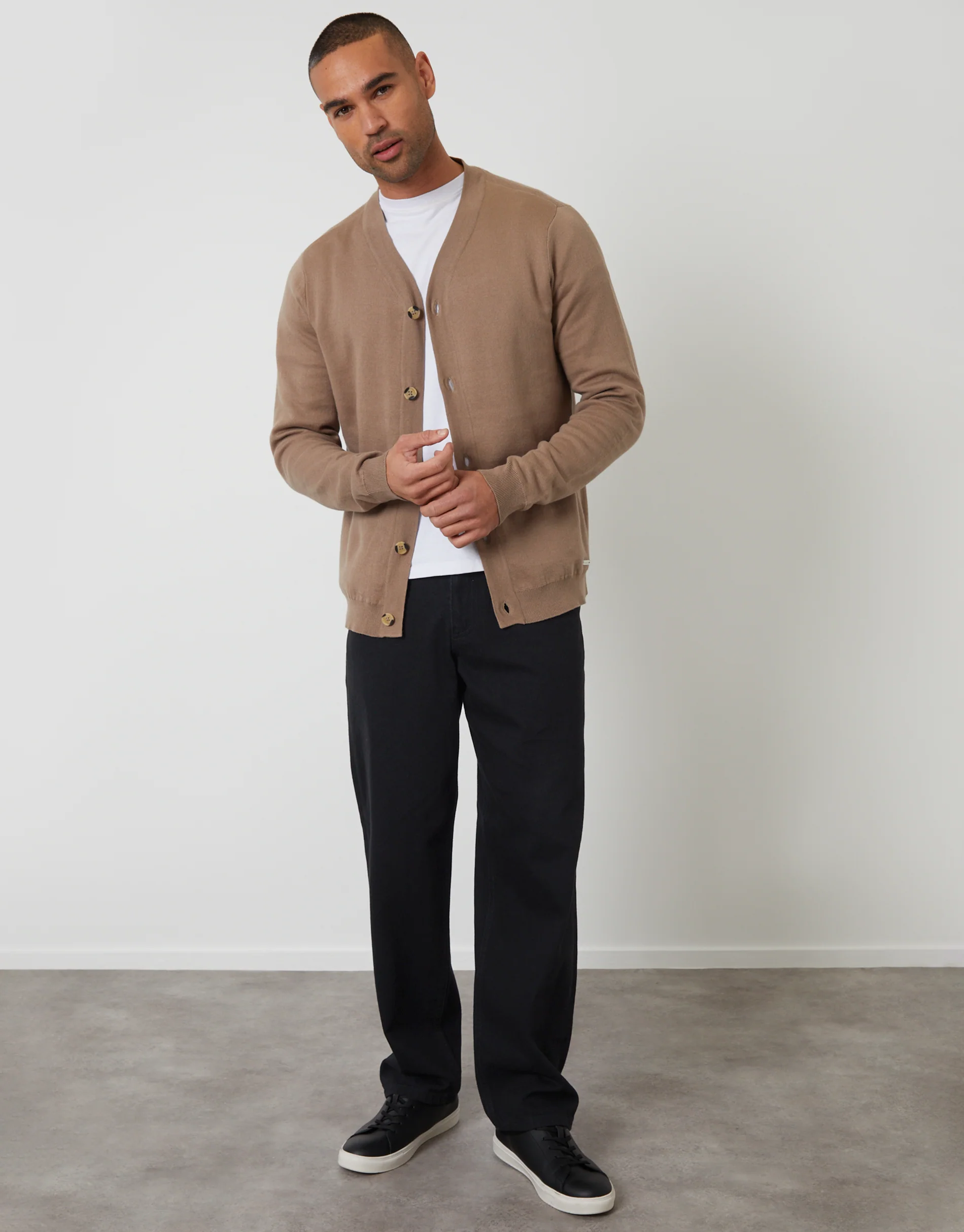 Button Up Knitted Cardigan in Taupe - Image 3