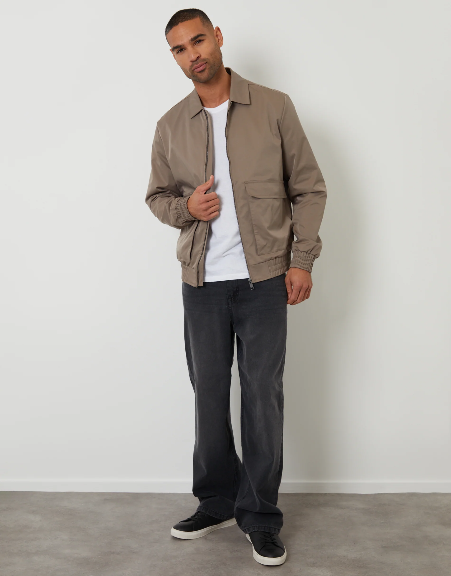 Showerproof Patch Pocket Zip Up Collared Jacket in Taupe - Image 3