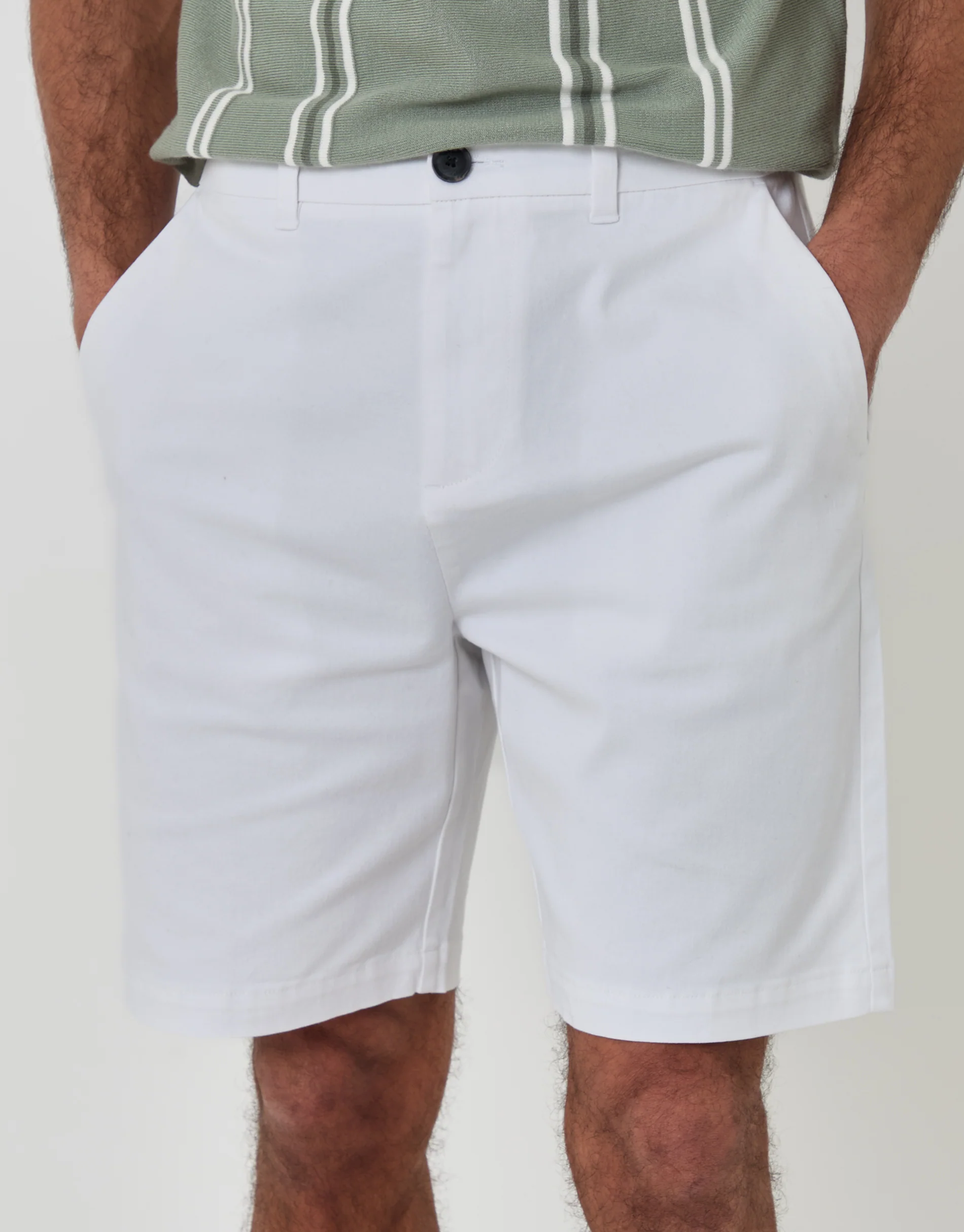 Regular Fit Stretch 3 Pocket Chino Shorts in White - Image 4