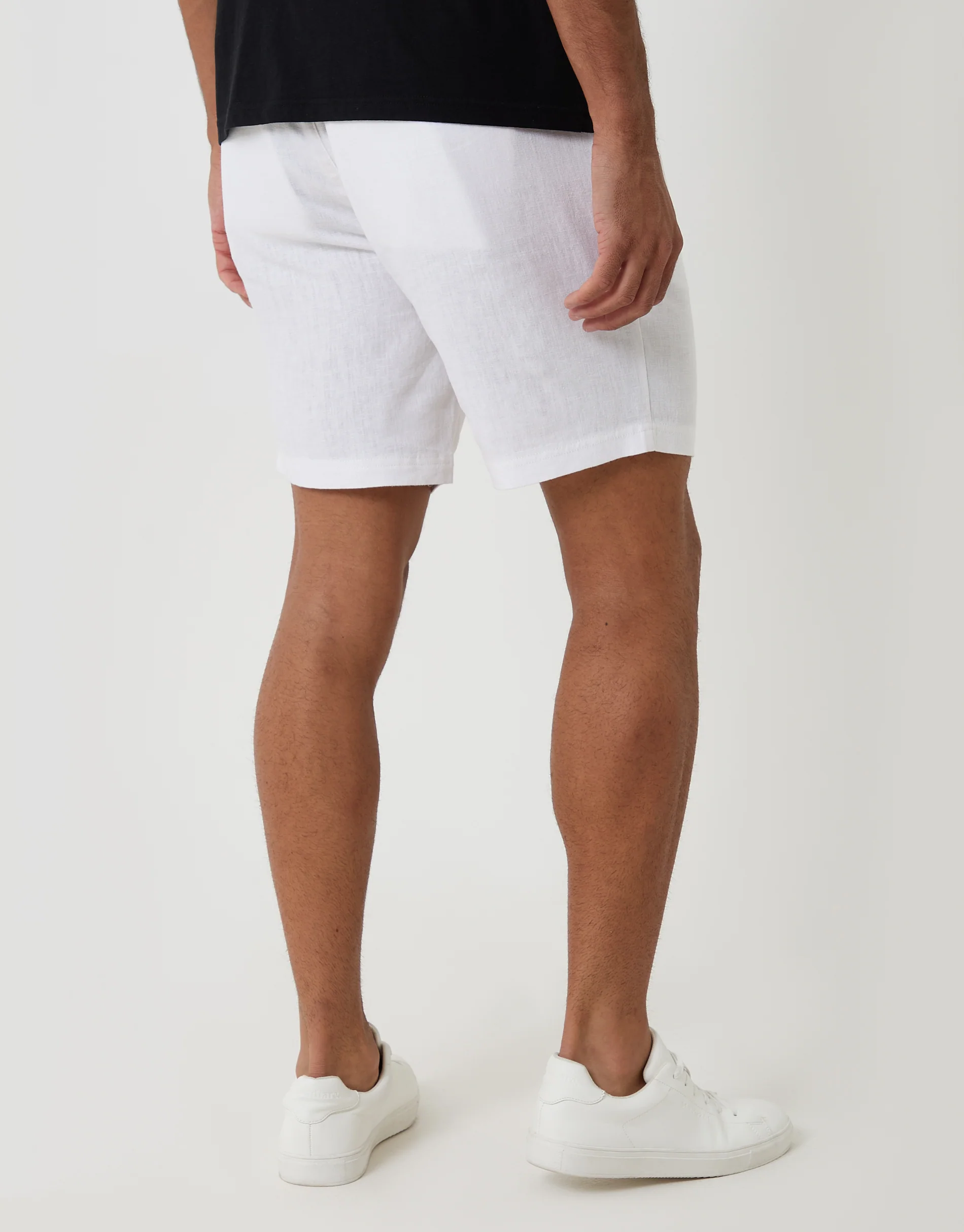 Shorter Length Elasticated Waist Linen Blend Shorts in White - Image 2
