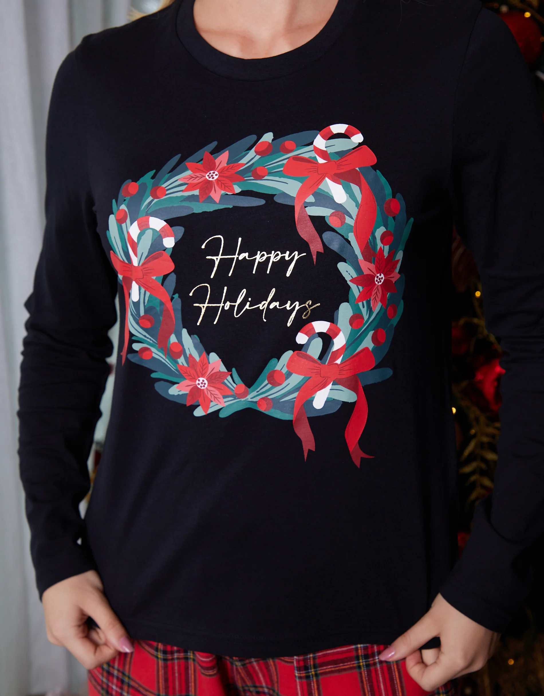 Christmas Wreath Long Pyjama Set in Black - Image 5