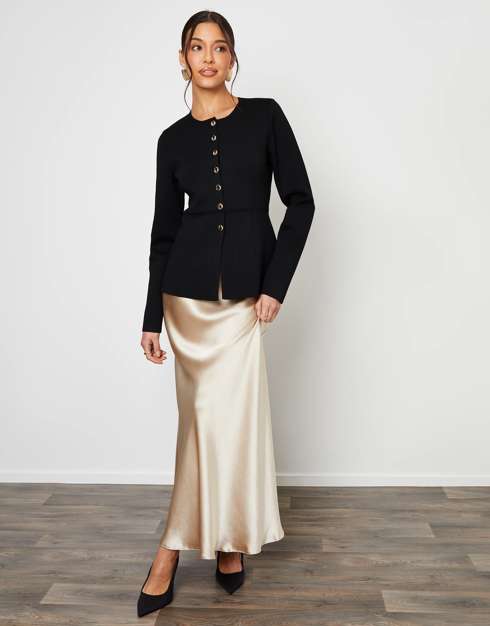 Cinched Knitted Button Up Cardigan in Black - Image 3