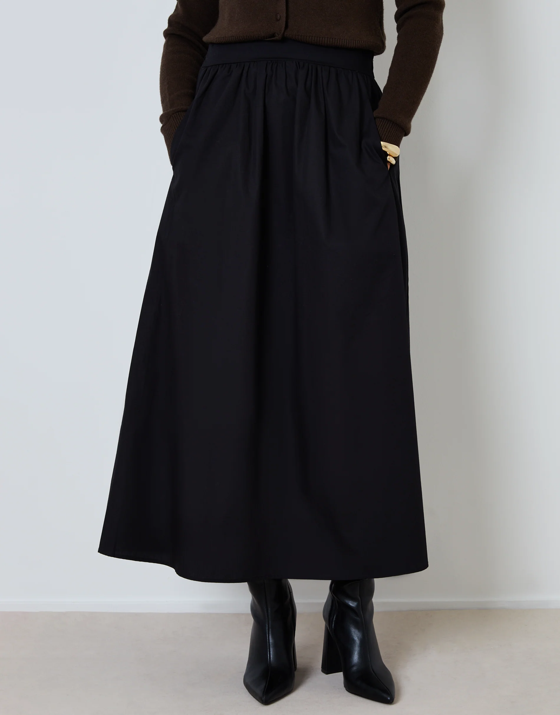 Cotton Poplin Skirt with Pockets in Black - Image 2