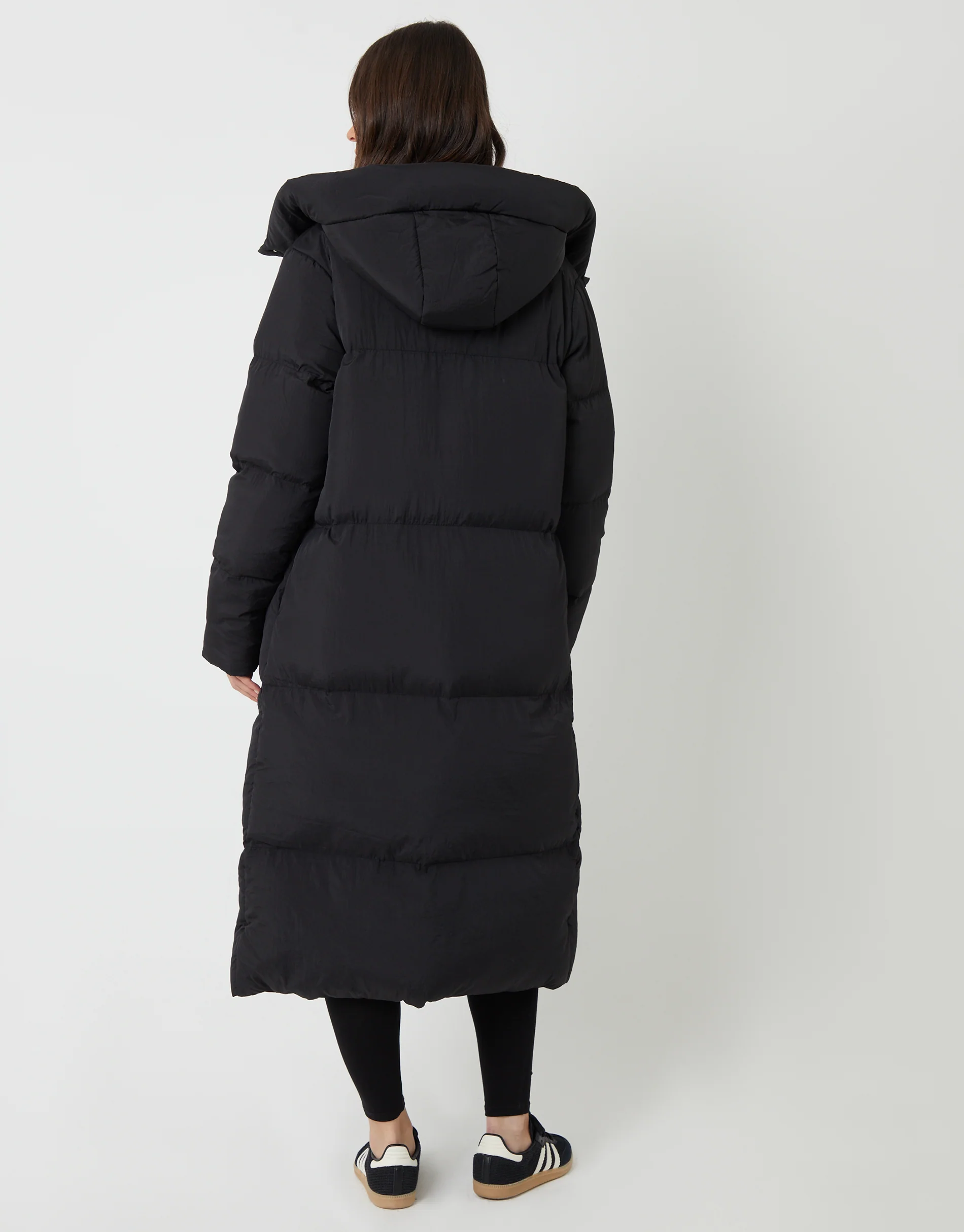 Longline Puffer Jacket in Black - Image 2