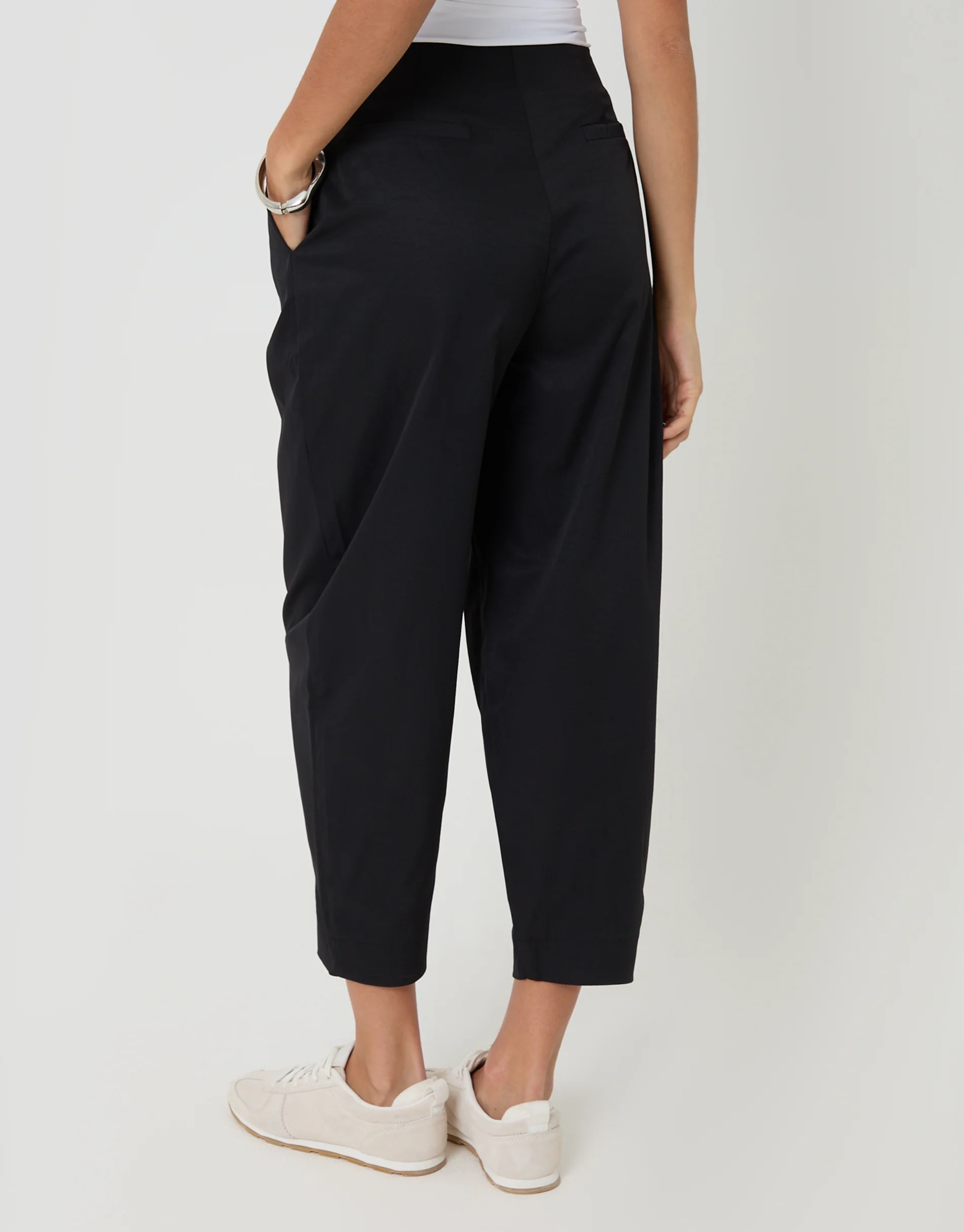 Princess Seam Barrel Leg Trousers in Black - Image 3