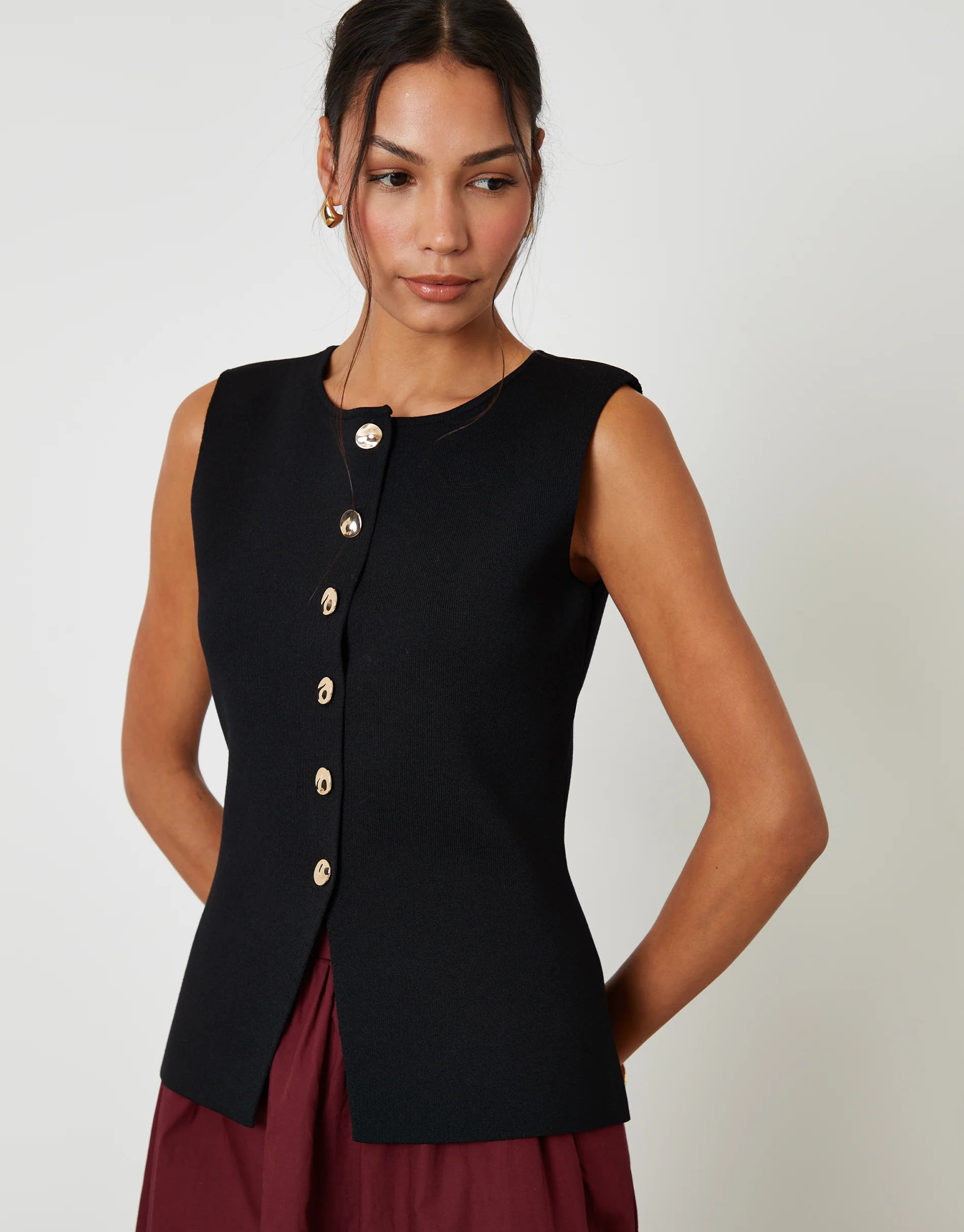 Ribbed Knitted Waistcoat in Black - Image 3
