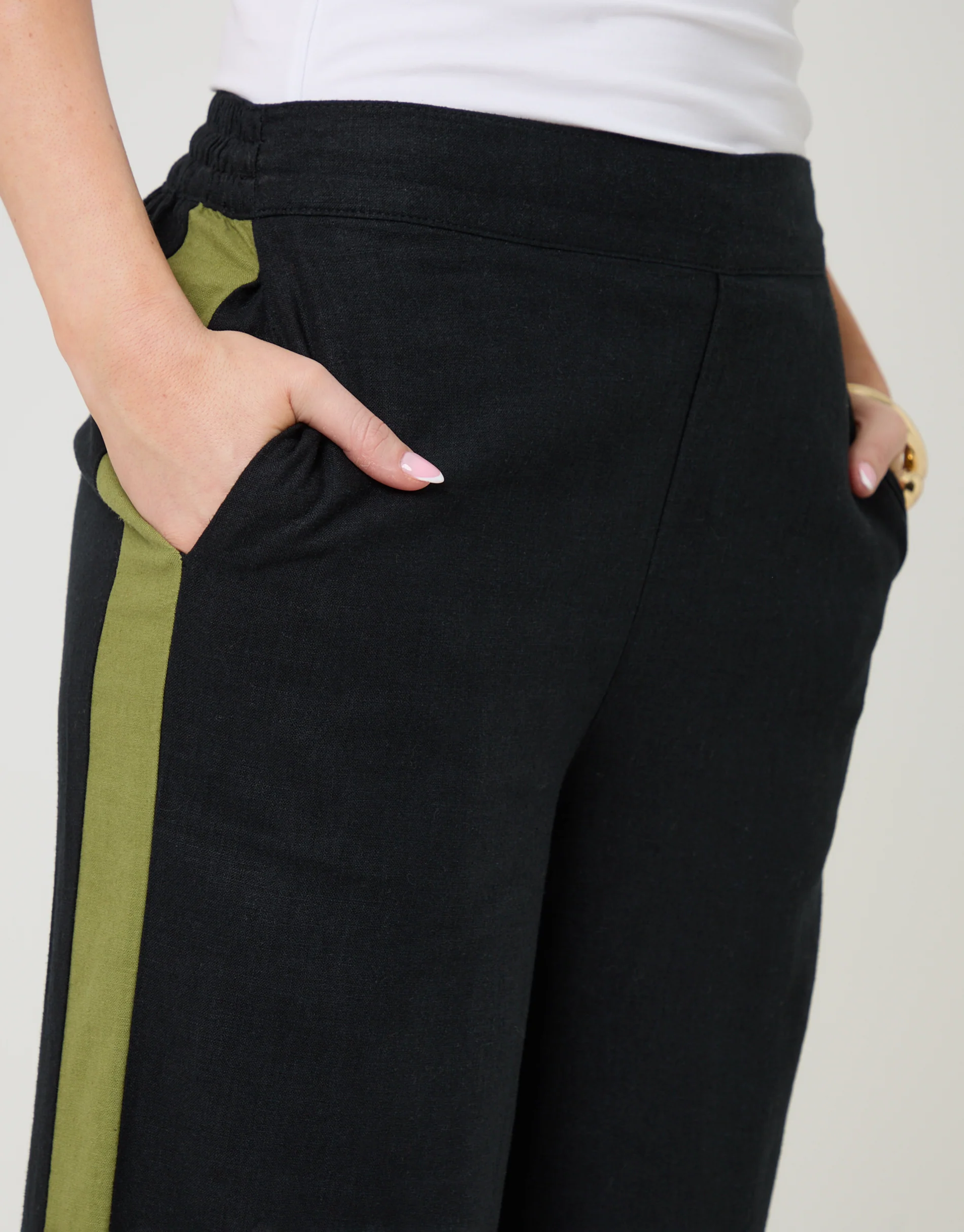 Wide Leg Side Stripe Linen Blend Trousers in Black - Image 5