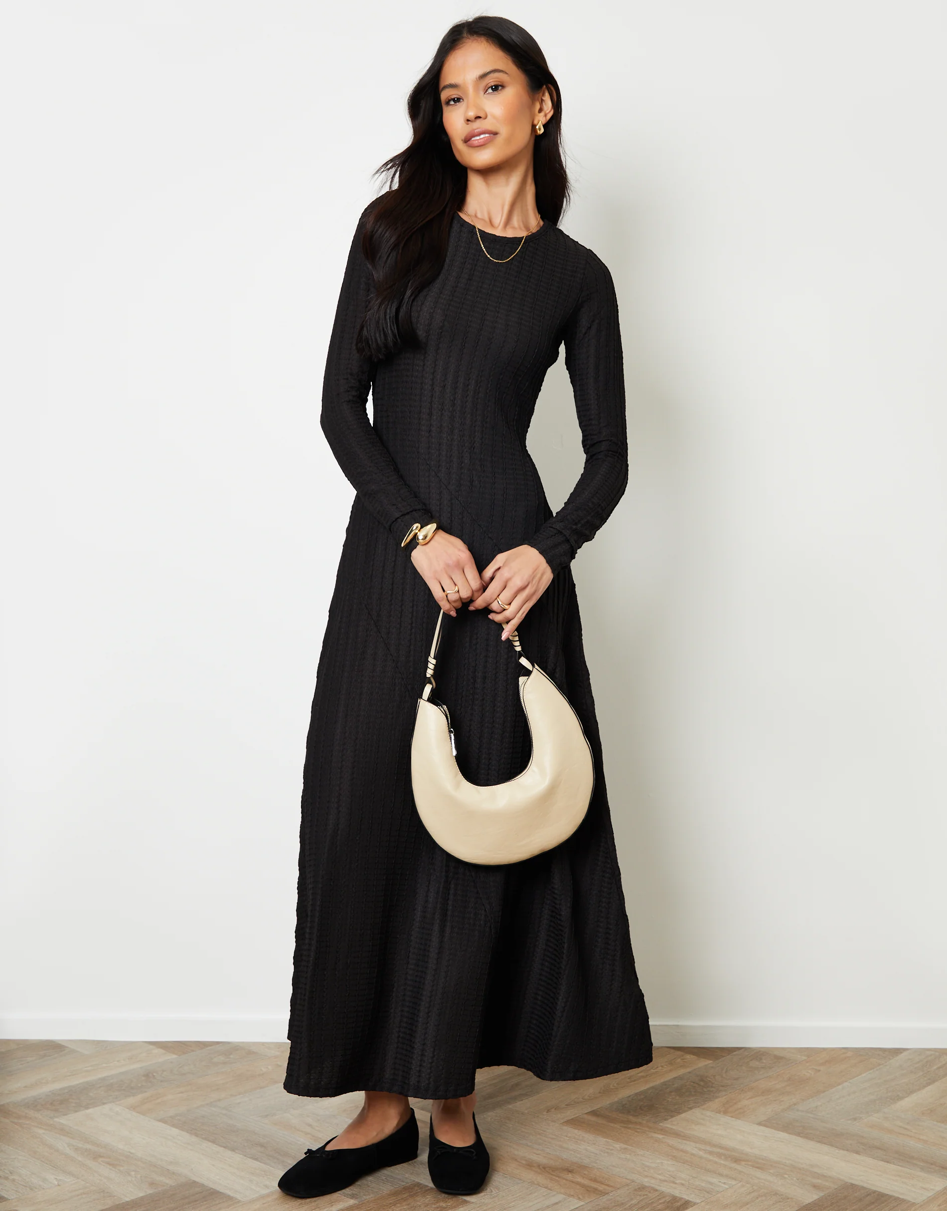 Textured Jersey Seam Detail Maxi Dress in Black - Image 4