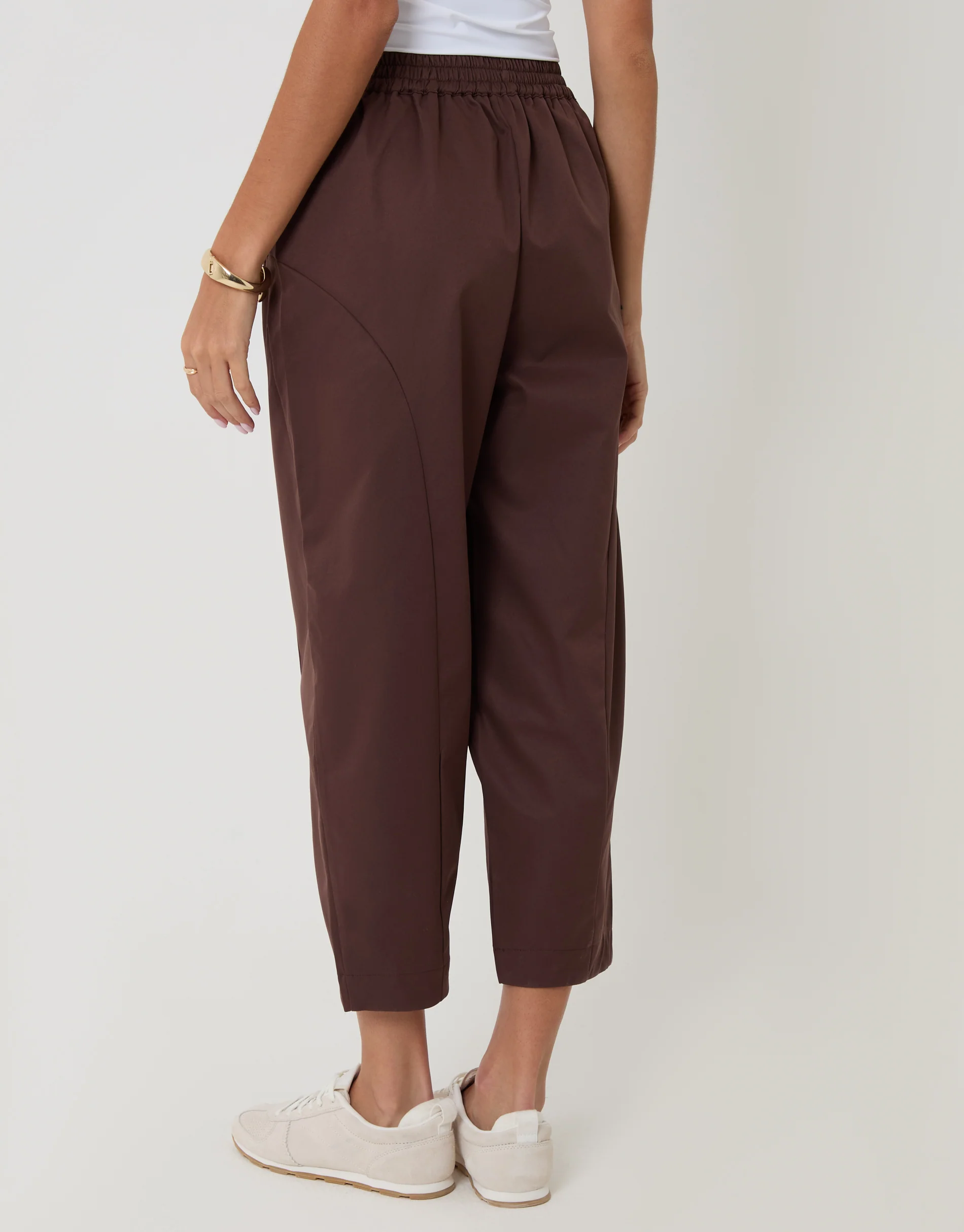 Curved Seam Barrel Leg Trousers in Brown - Image 3