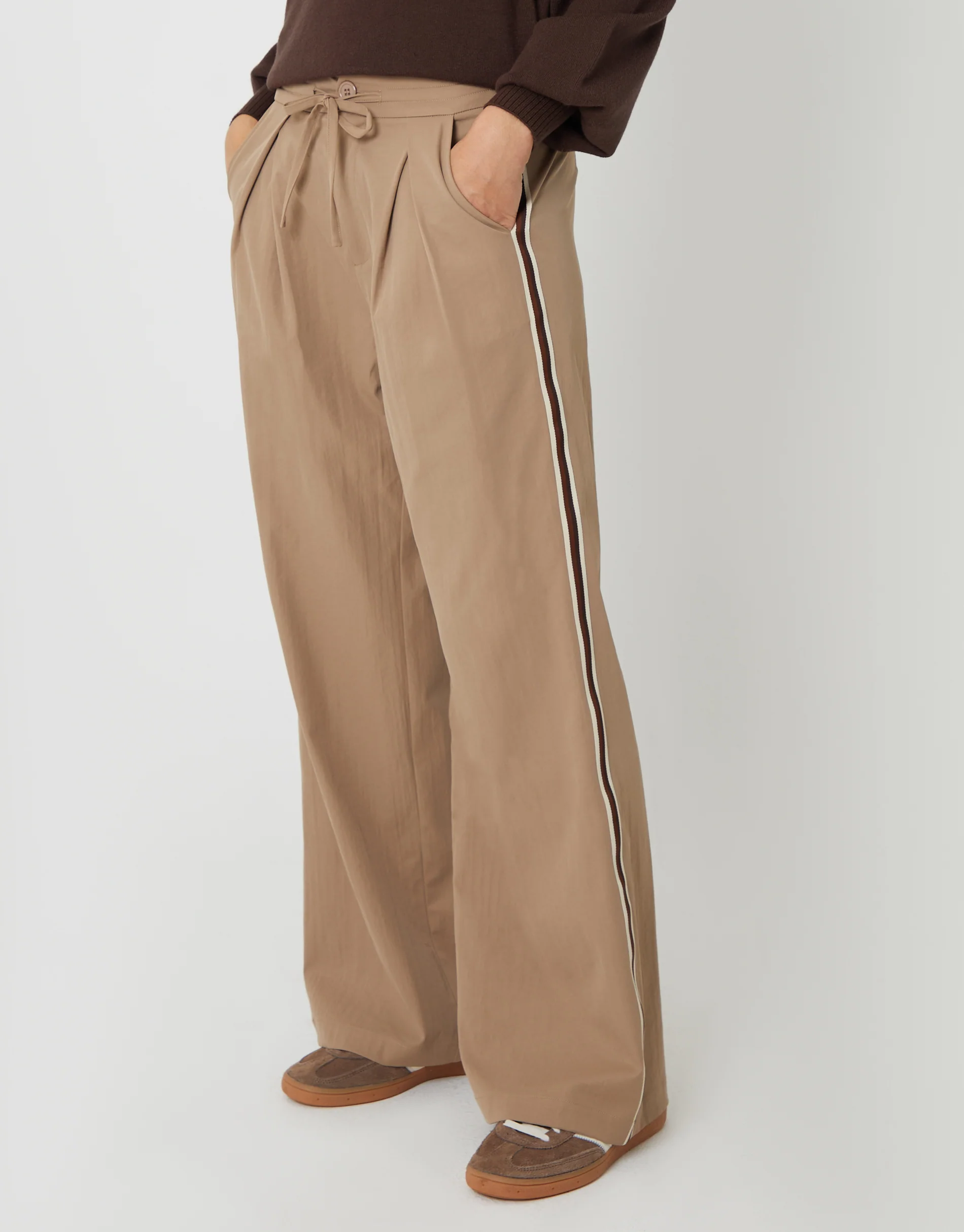 Wide Leg Pleated Side Stripe Trousers in Brown - Image 2