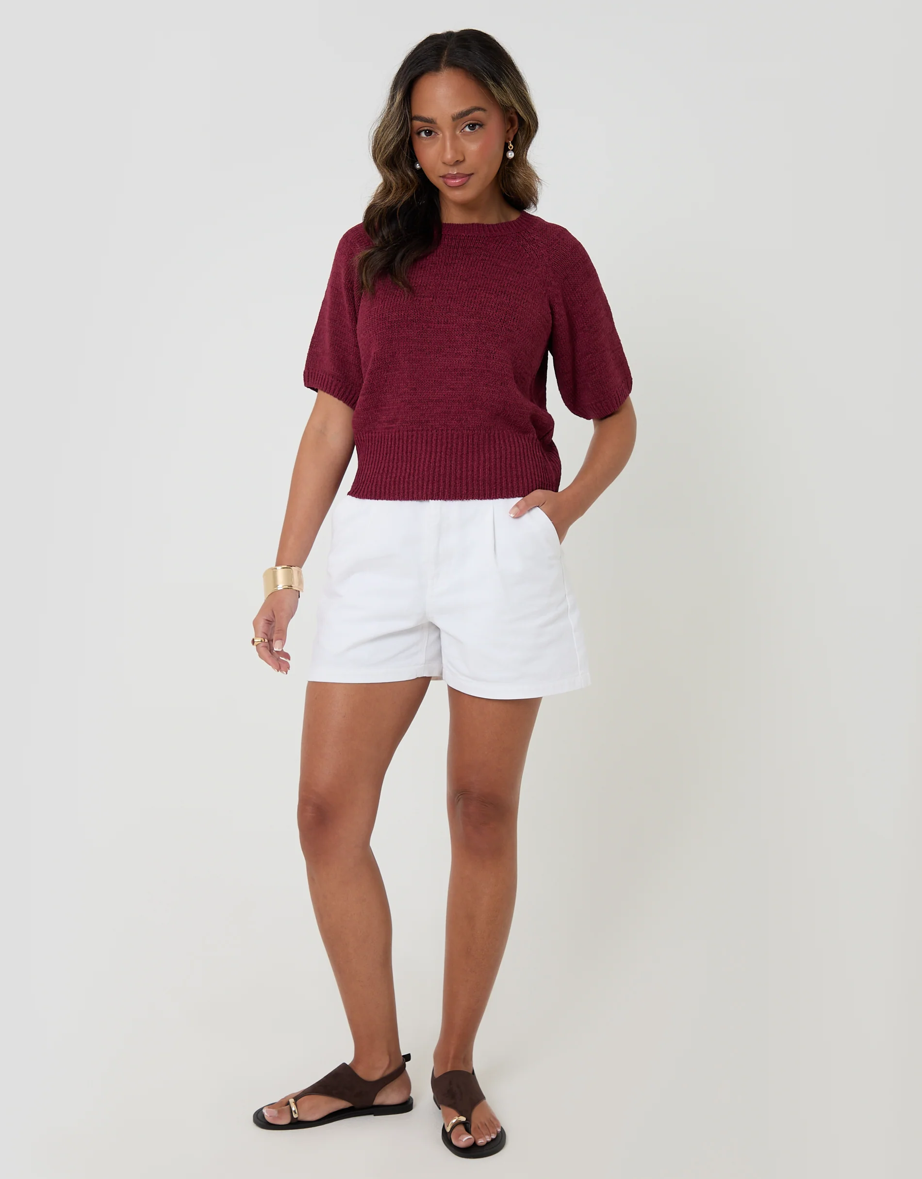 Knitted Yarn Short Sleeve T-Shirt in Burgundy - Image 3