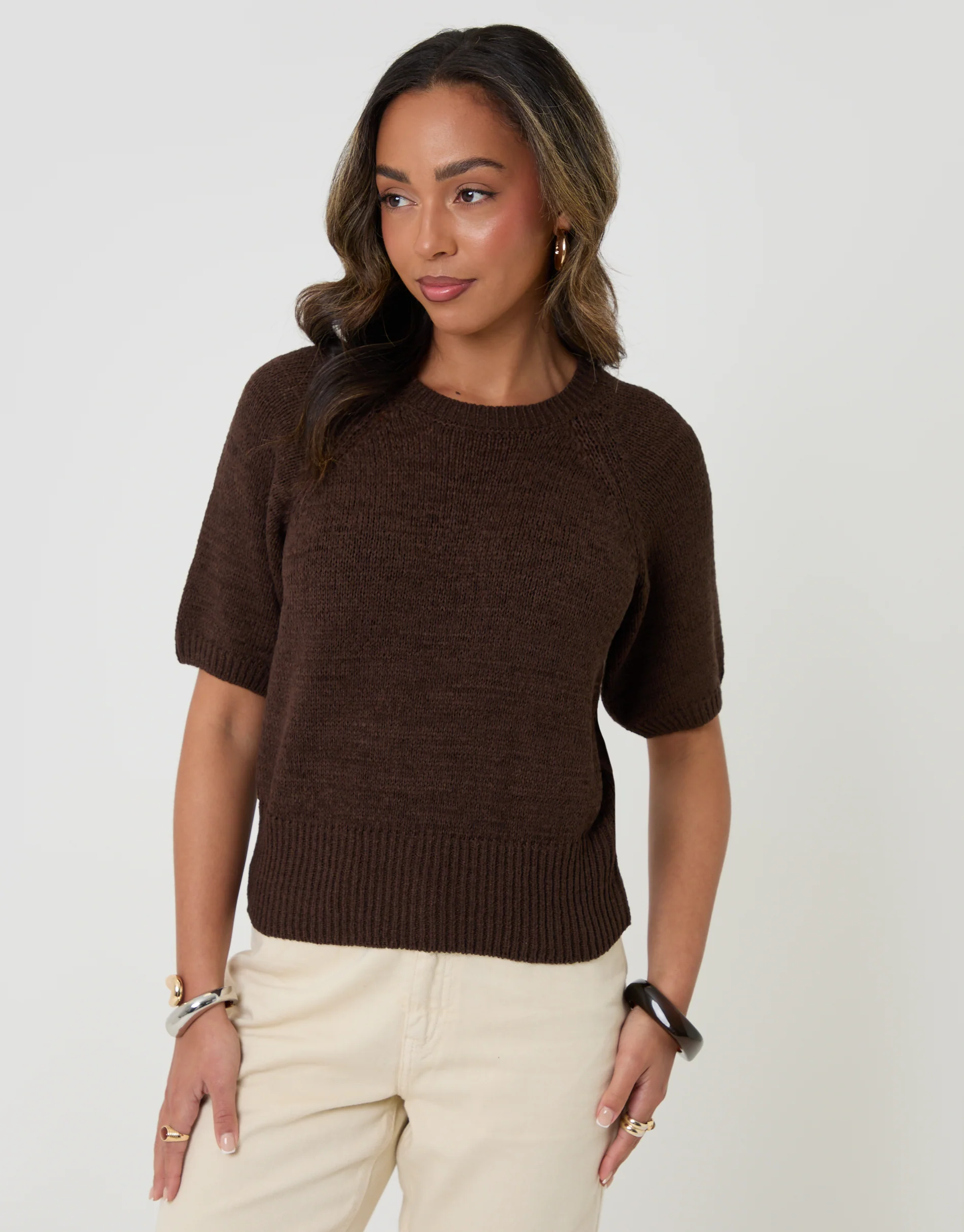 Knitted Yarn Short Sleeve T-Shirt in Chocolate Brown - Image 4