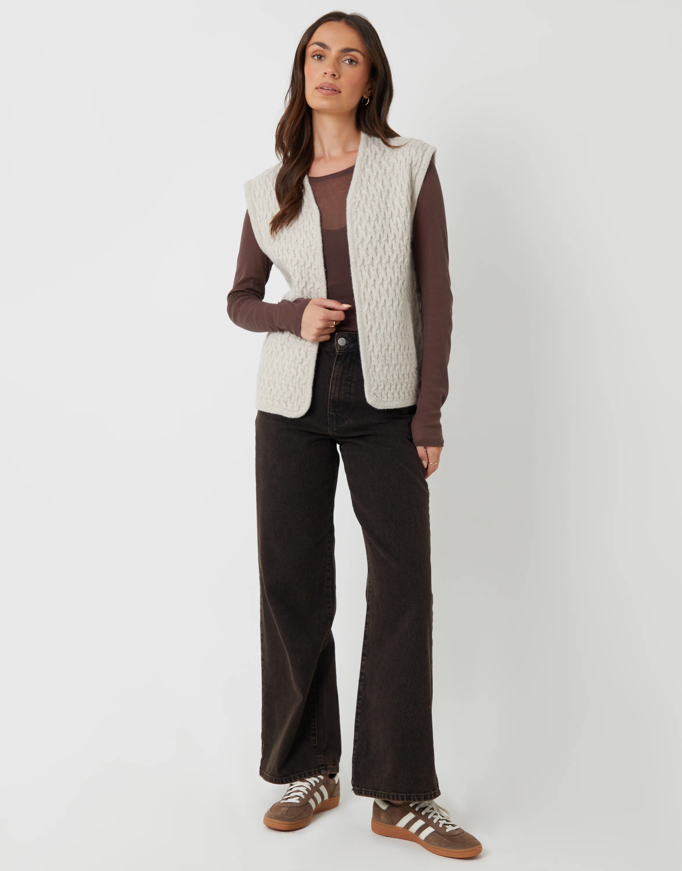Textured Knitted Gilet in Cream - Image 3