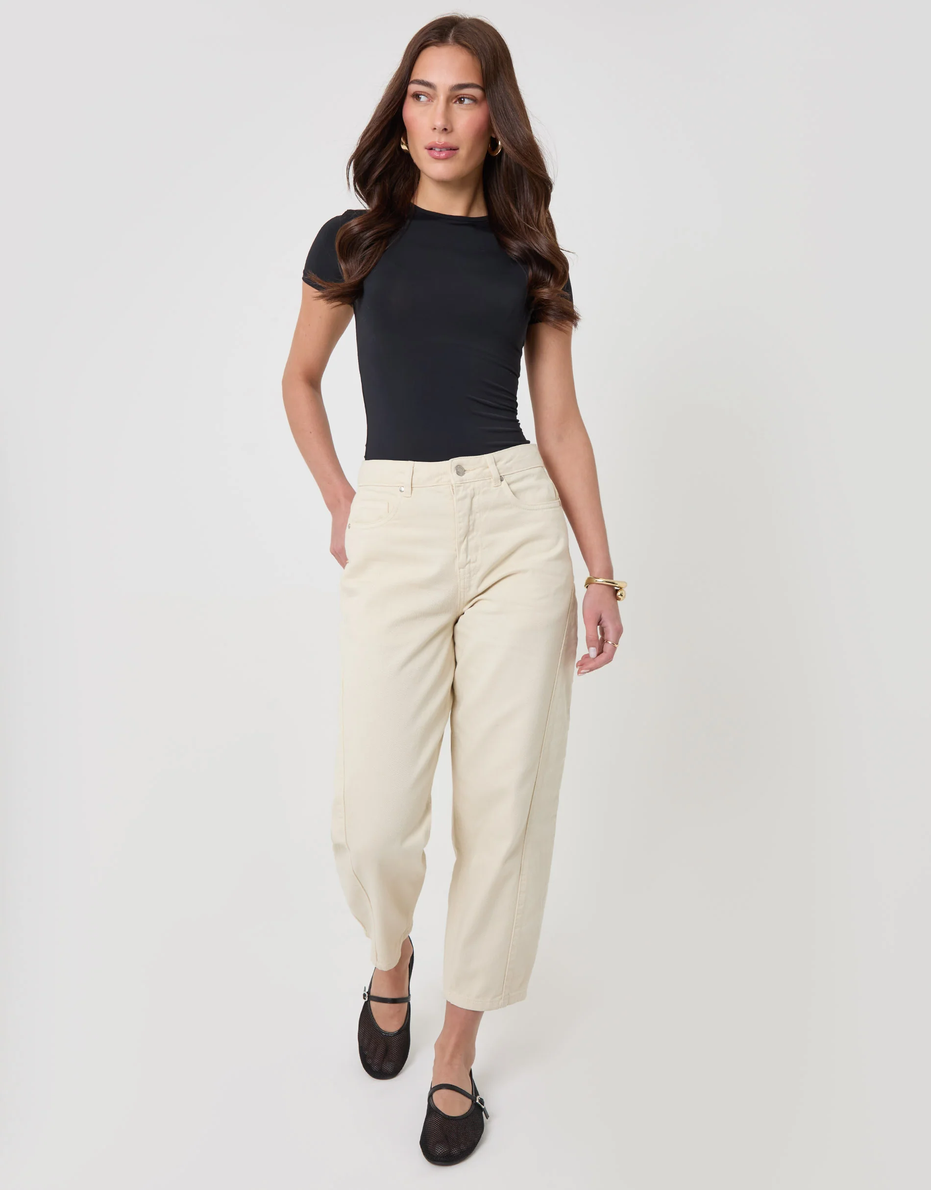 Belted Barrel Leg Jeans in Ecru