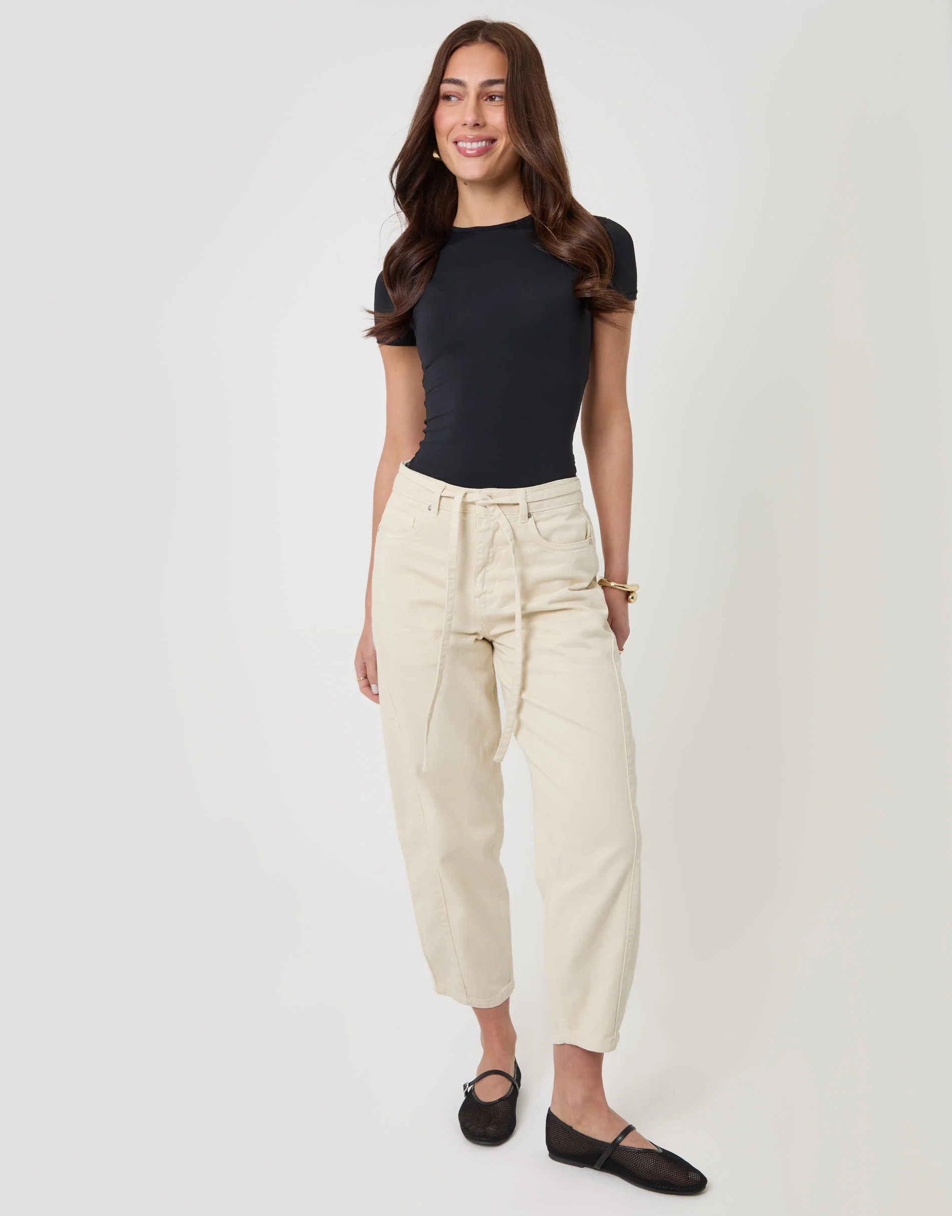 Belted Barrel Leg Jeans in Ecru - Image 5