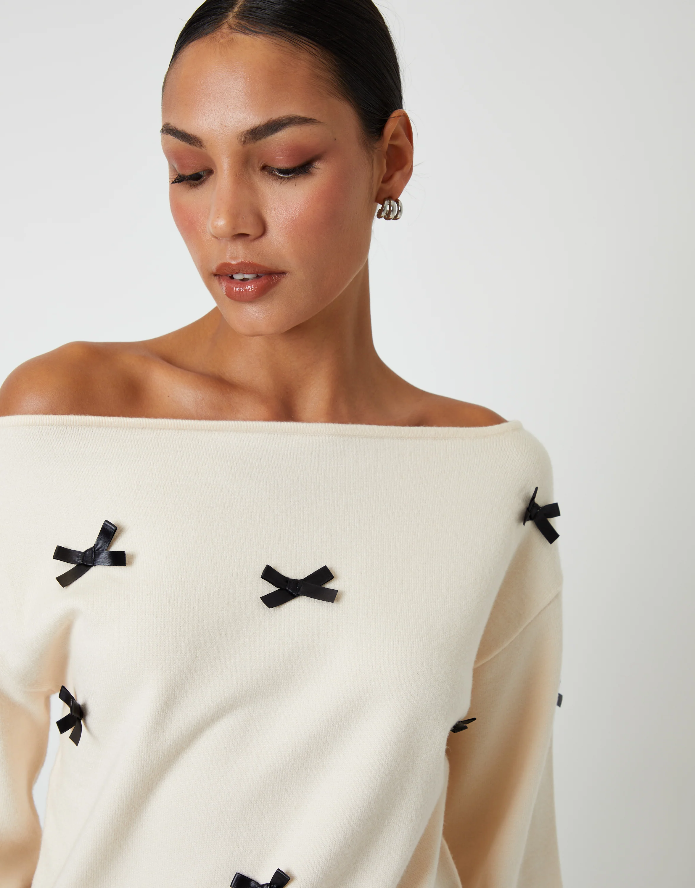 Bow Embellished Slash Neck Jumper in Ecru - Image 4