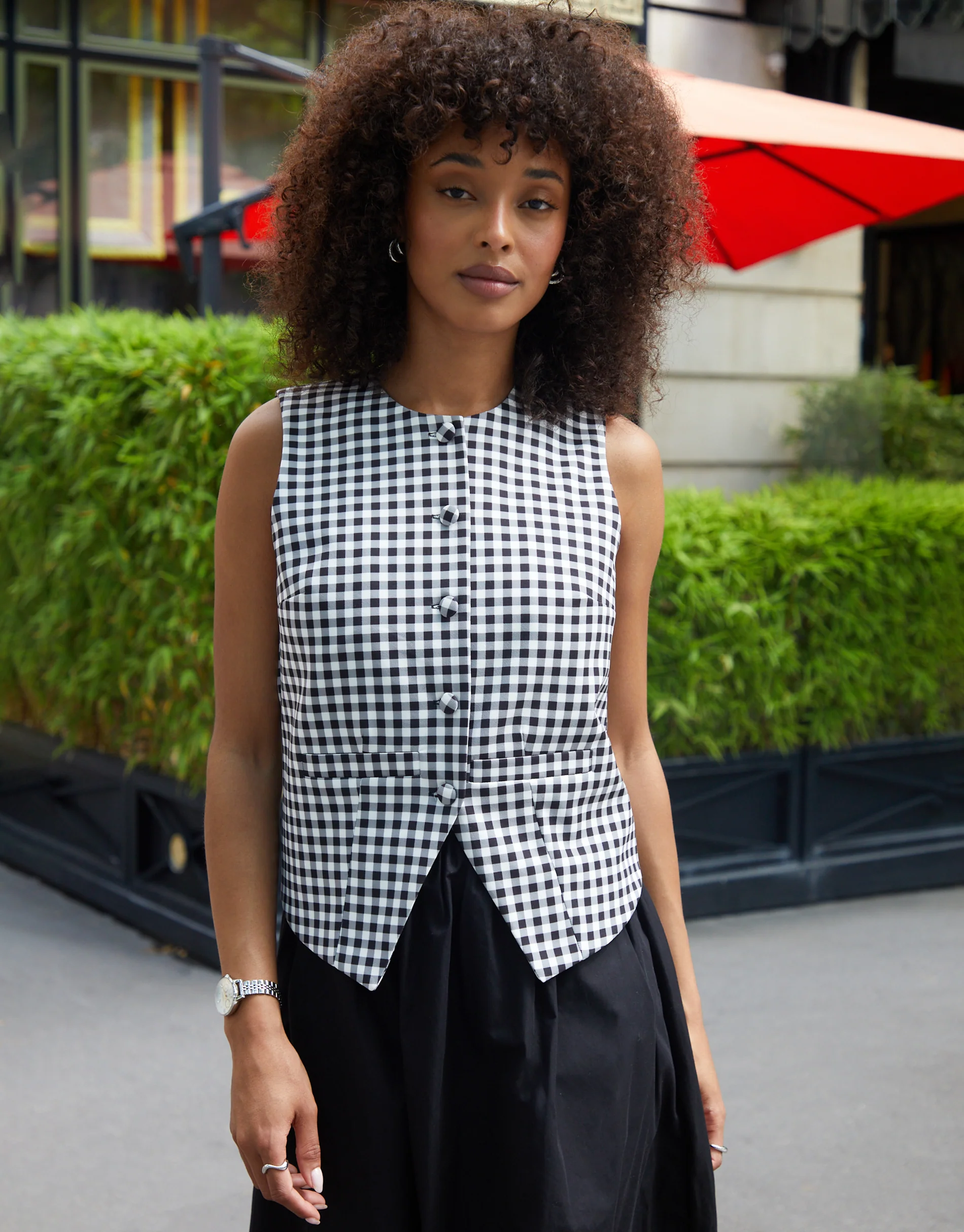 Crew Neck Waistcoat in Gingham - Image 4