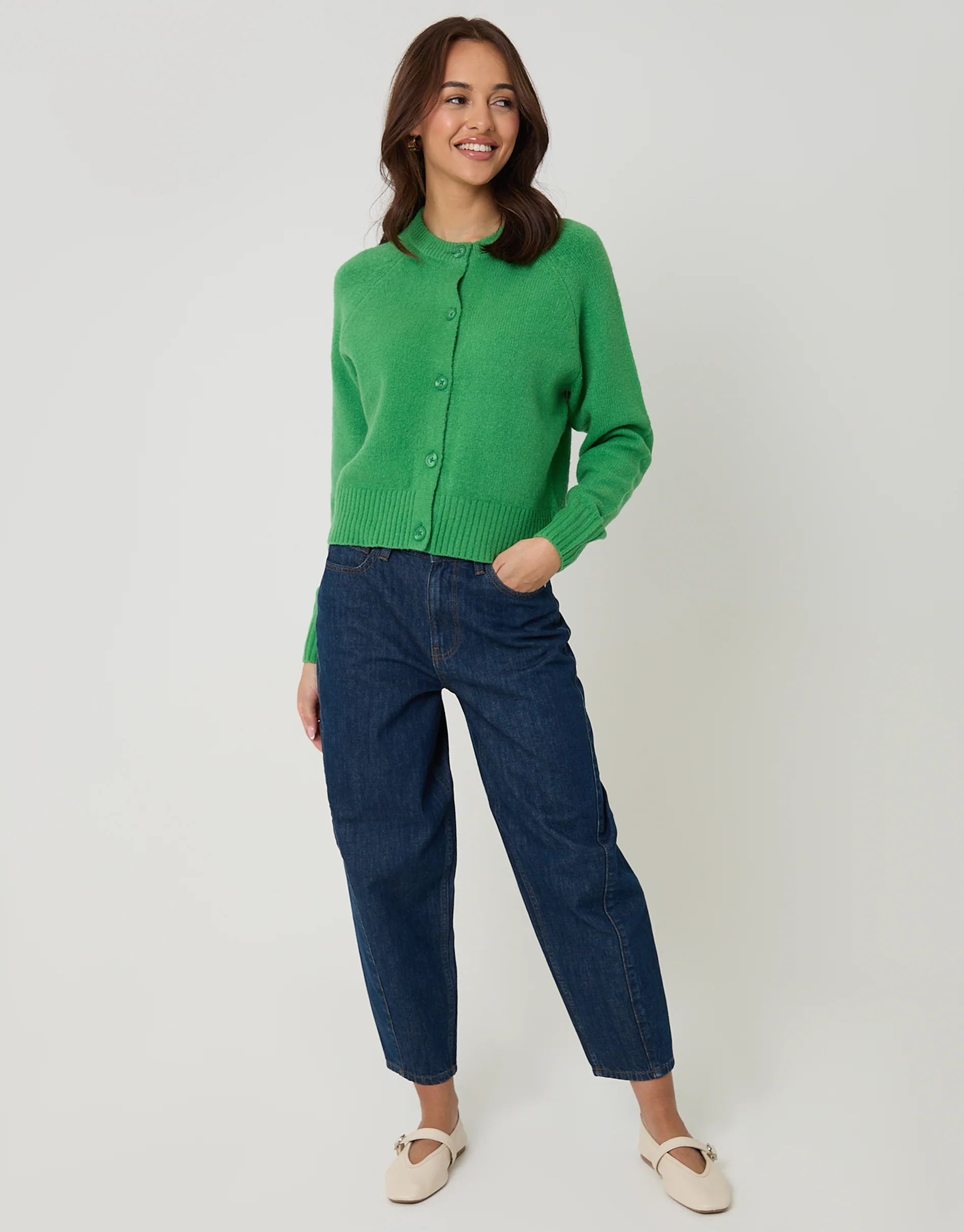 Button Up Knitted Cardigan in Green - Image 3