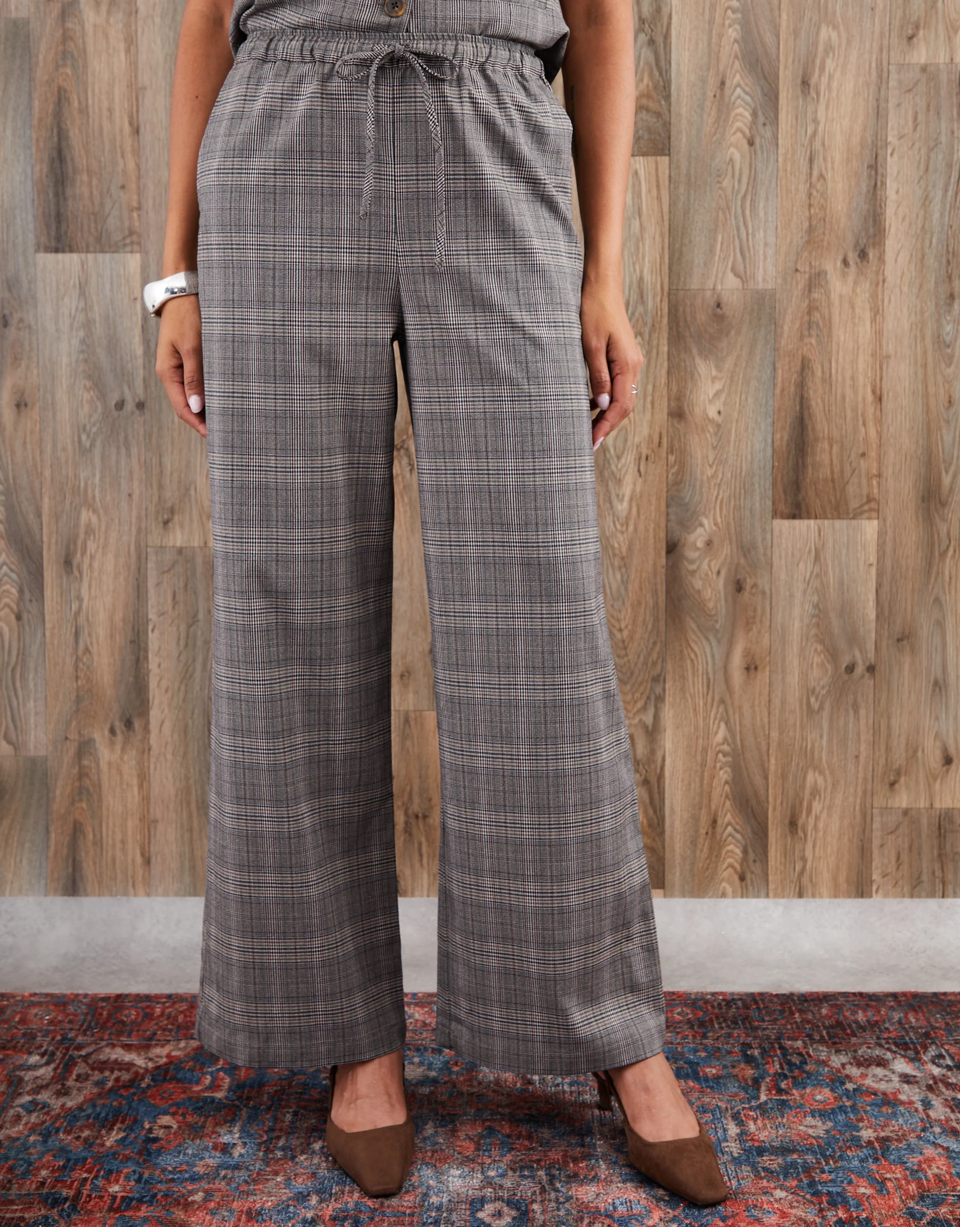 Wide Leg Trousers in Grey Check - Image 2
