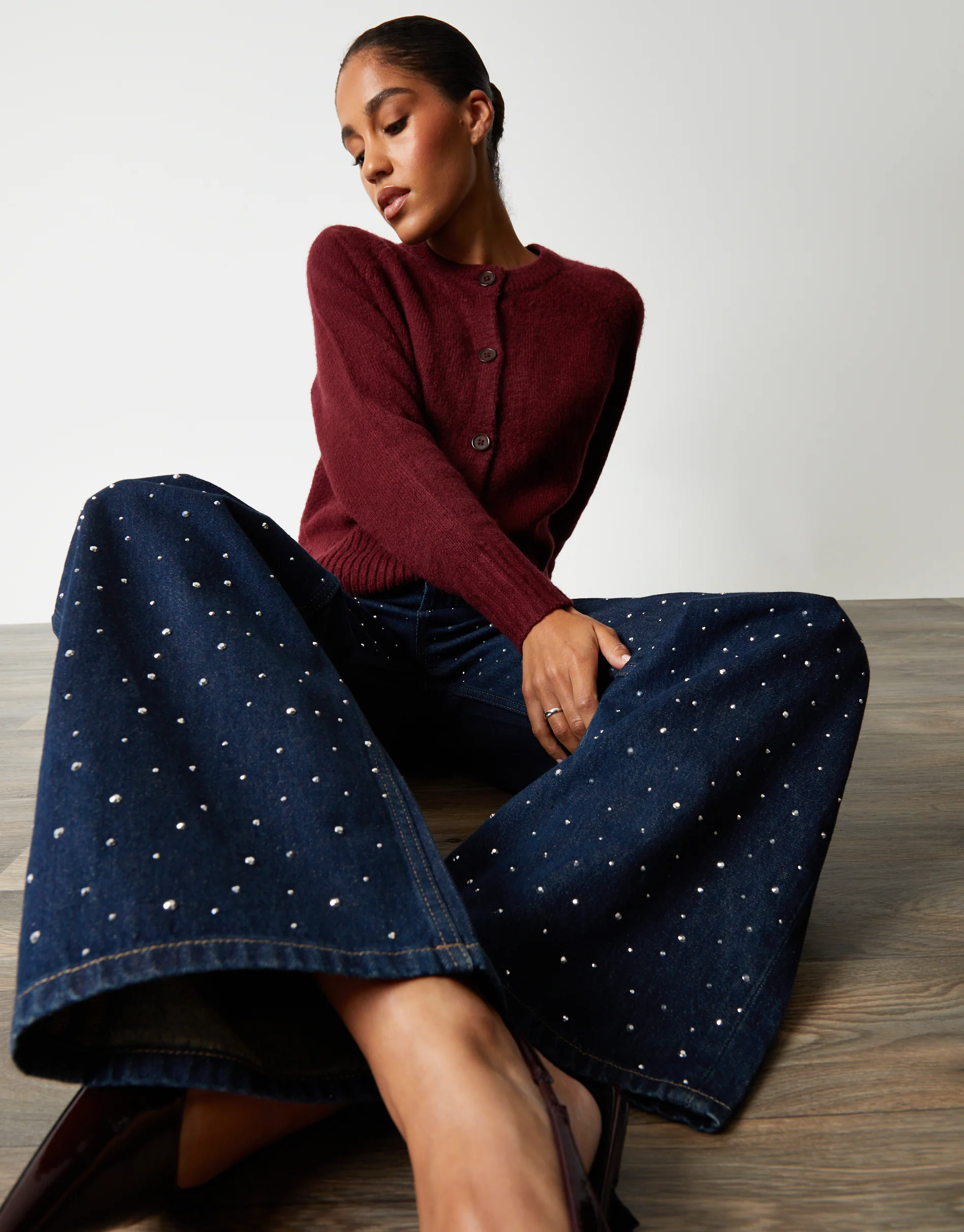 Wide Leg Embellished Baggy Jeans in Indigo Wash - Image 4