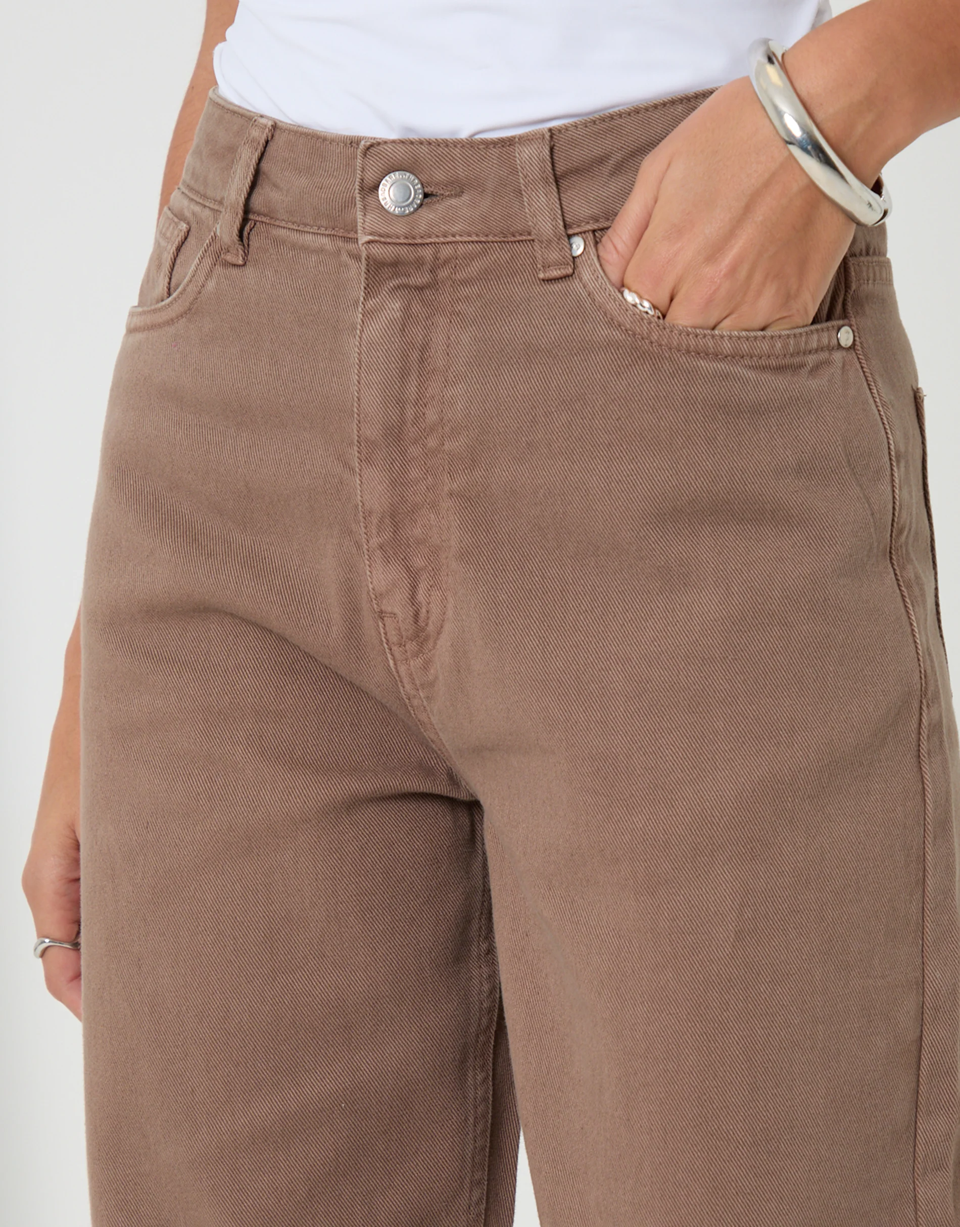 Straight Leg Jeans in Mocha Brown - Image 4