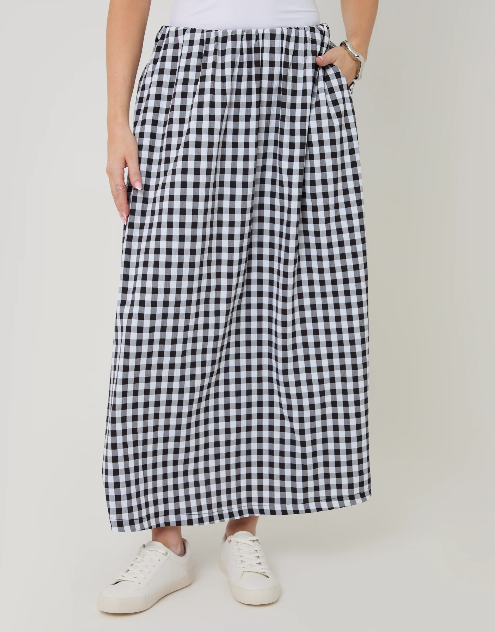 Gathered Waist Maxi Skirt in Mono Gingham - Image 2