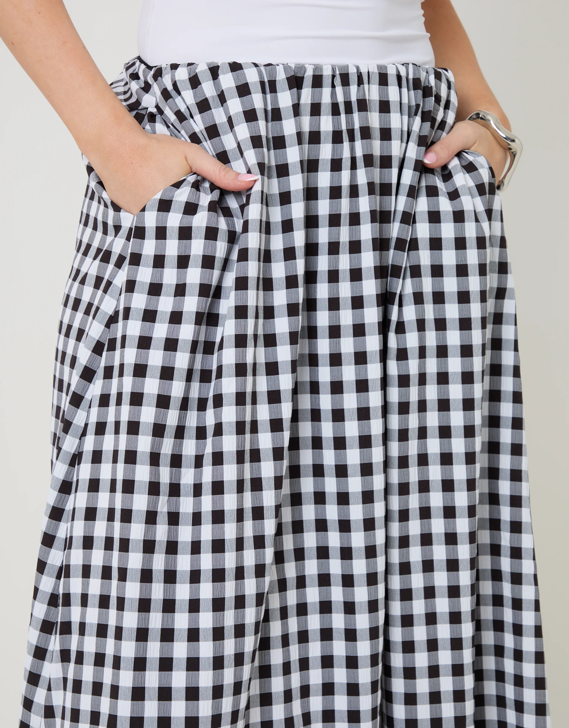 Gathered Waist Maxi Skirt in Mono Gingham - Image 4