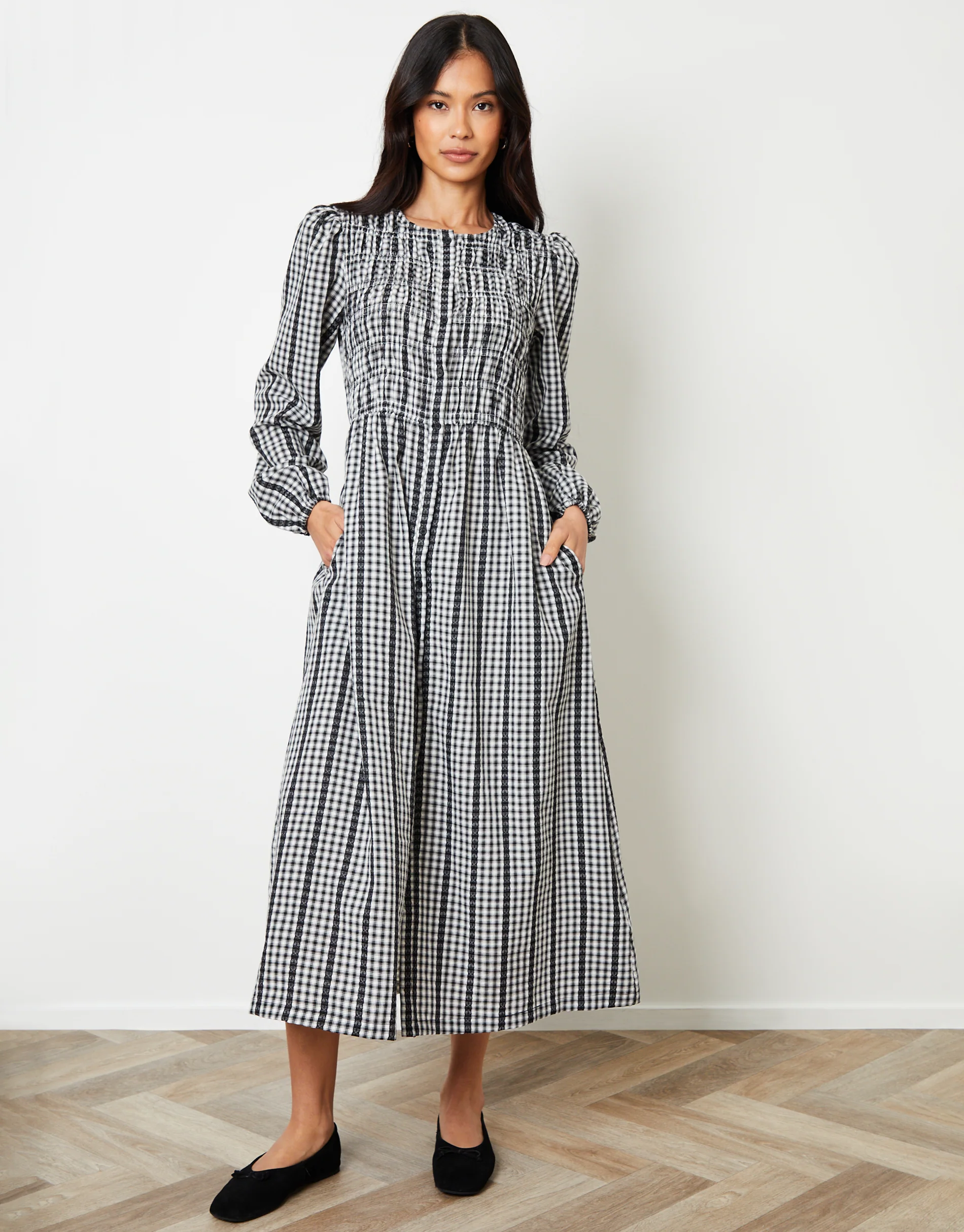 Check Shirred Detail Midi Dress in Mono Gingham