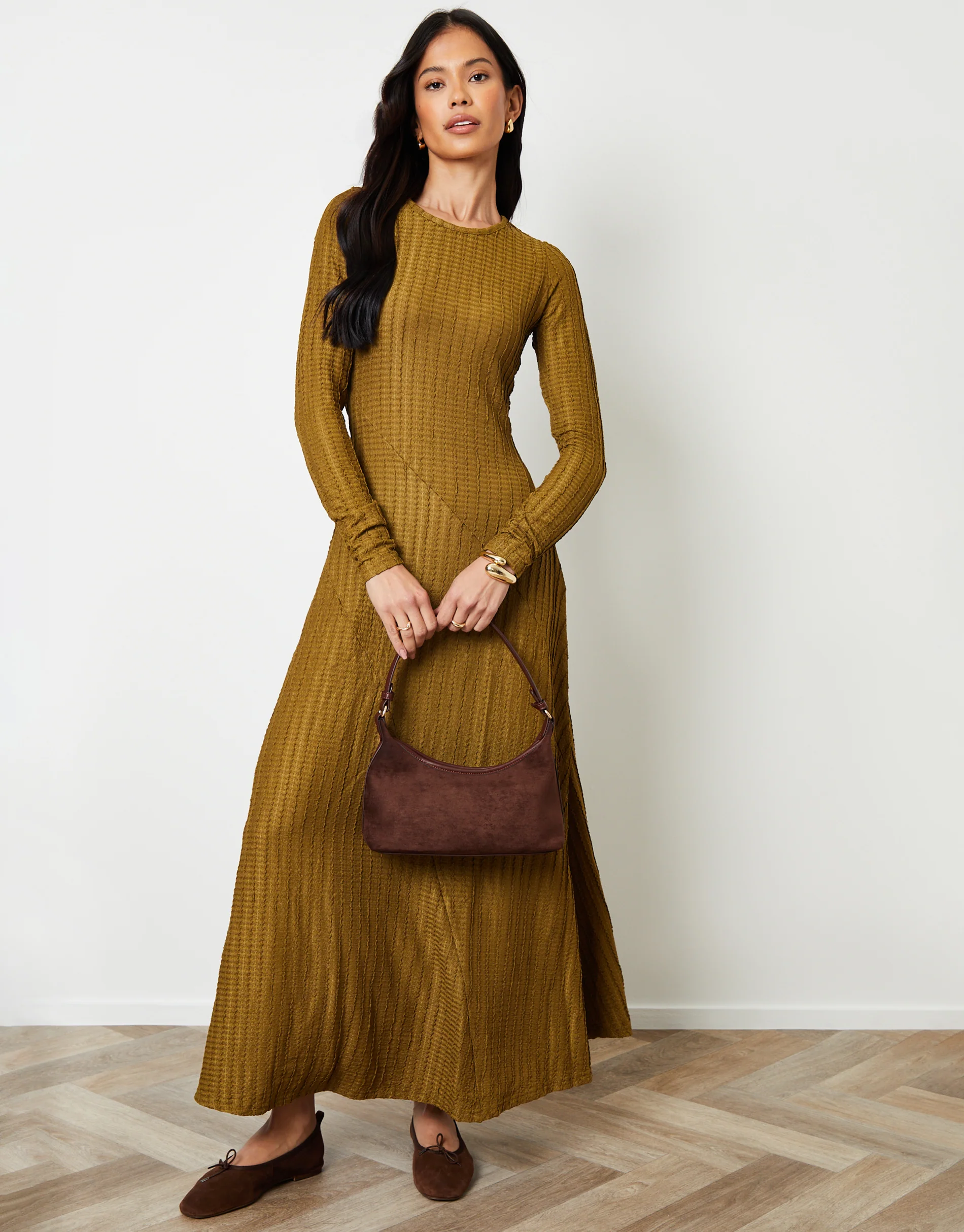 Textured Jersey Seam Detail Maxi Dress in Olive Green - Image 4