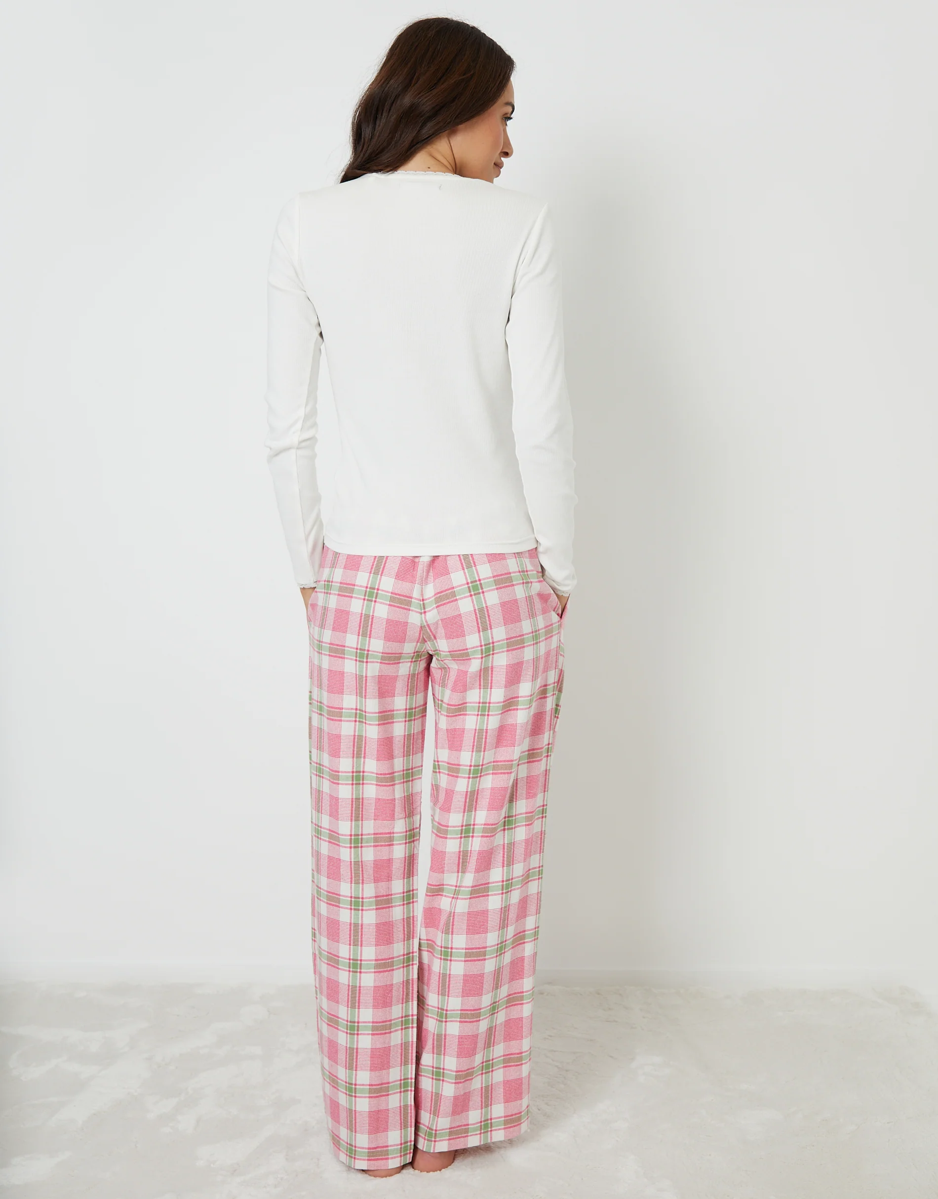 Long Sleeve Crew Neck Pyjama Set in Pink Check - Image 4