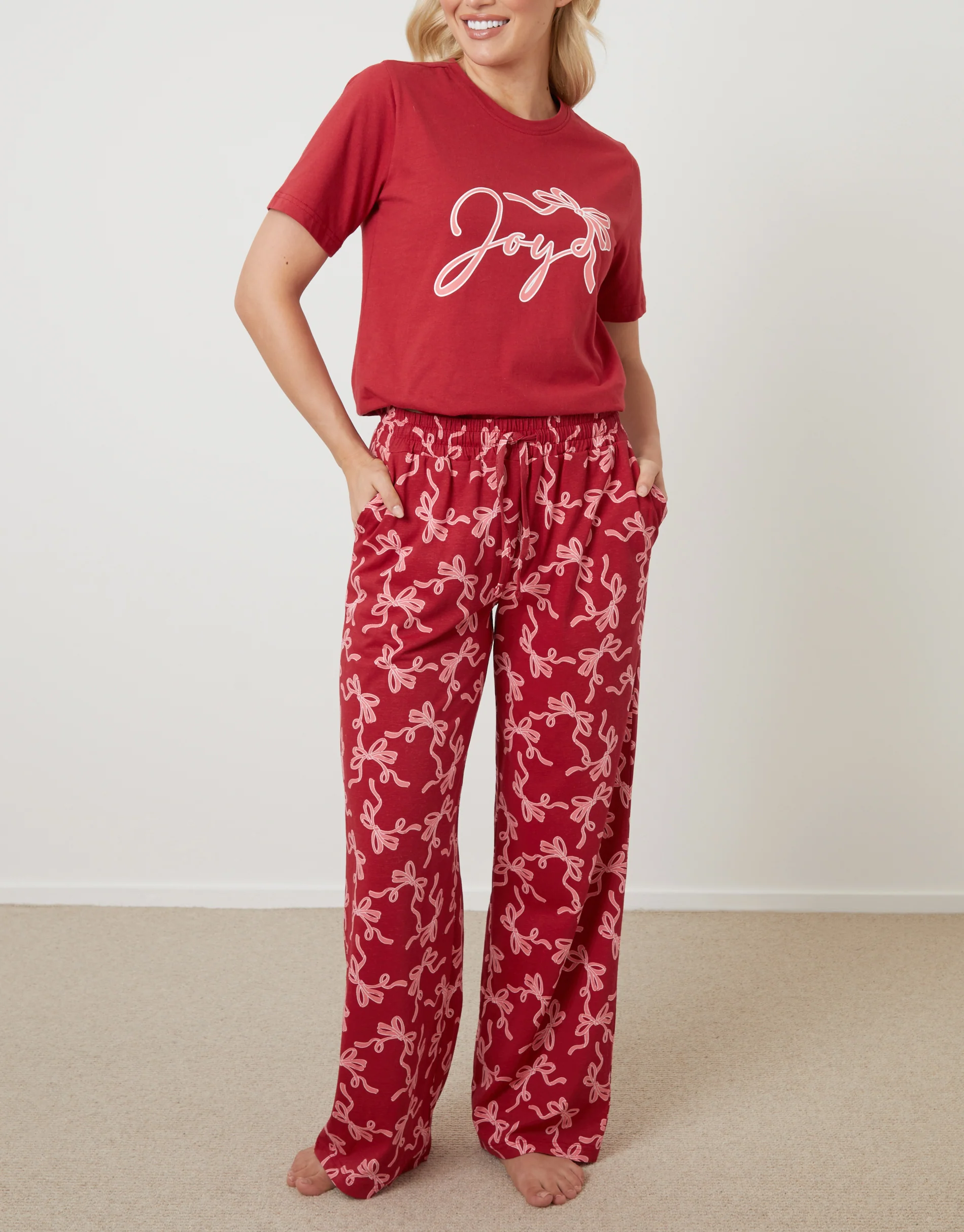 Bow Graphic Print Pyjama Set in Red - Image 5