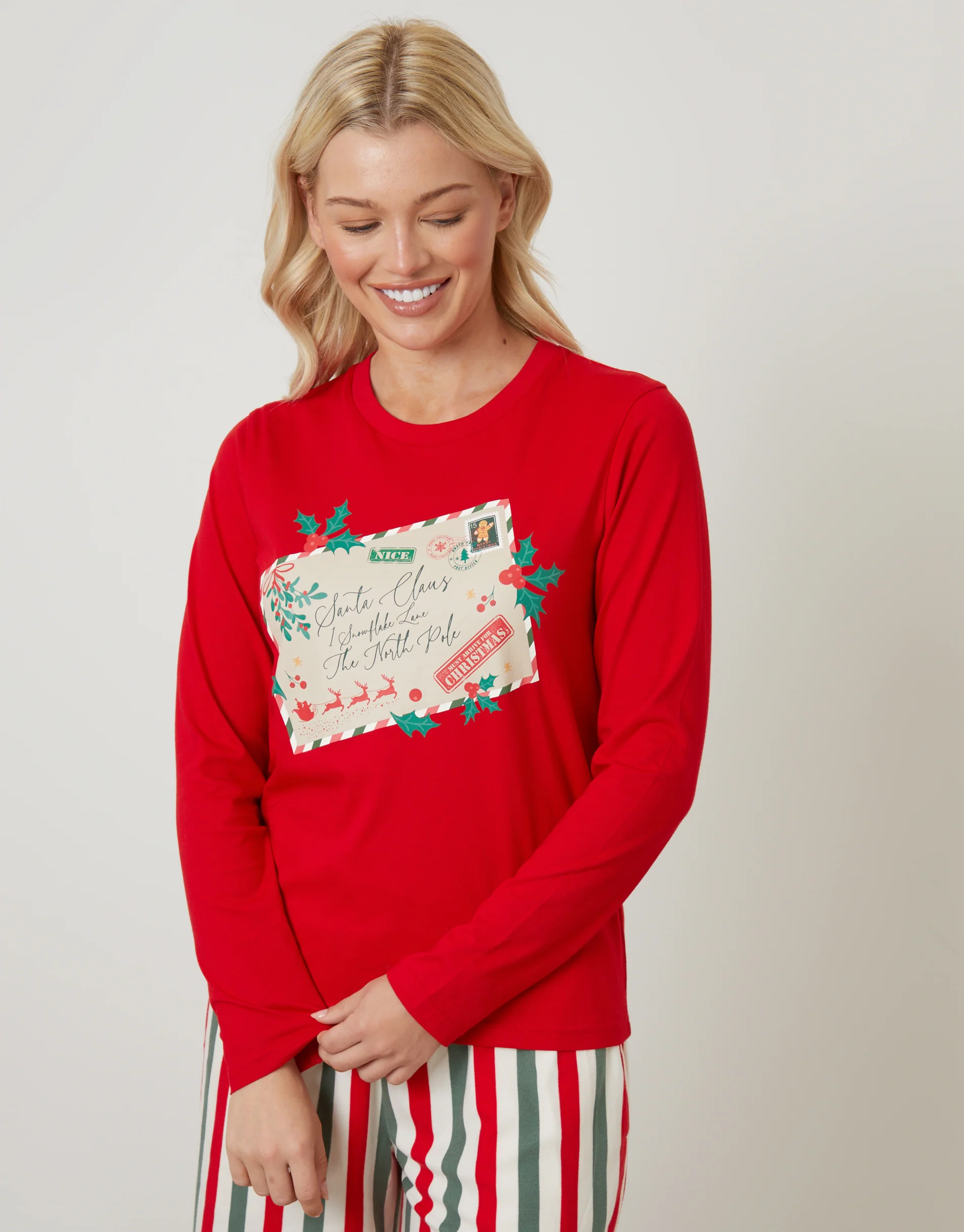 Christmas Postcard Graphic Long Pyjama Set in Red - Image 4