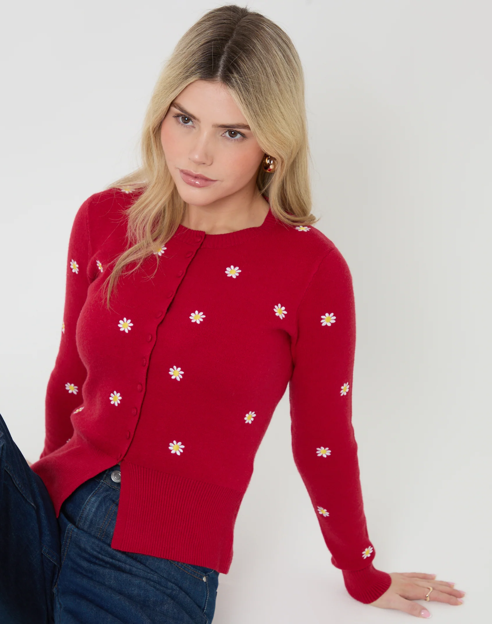 Daisy Embroidered Crew Neck Knitted Cardigan in Red