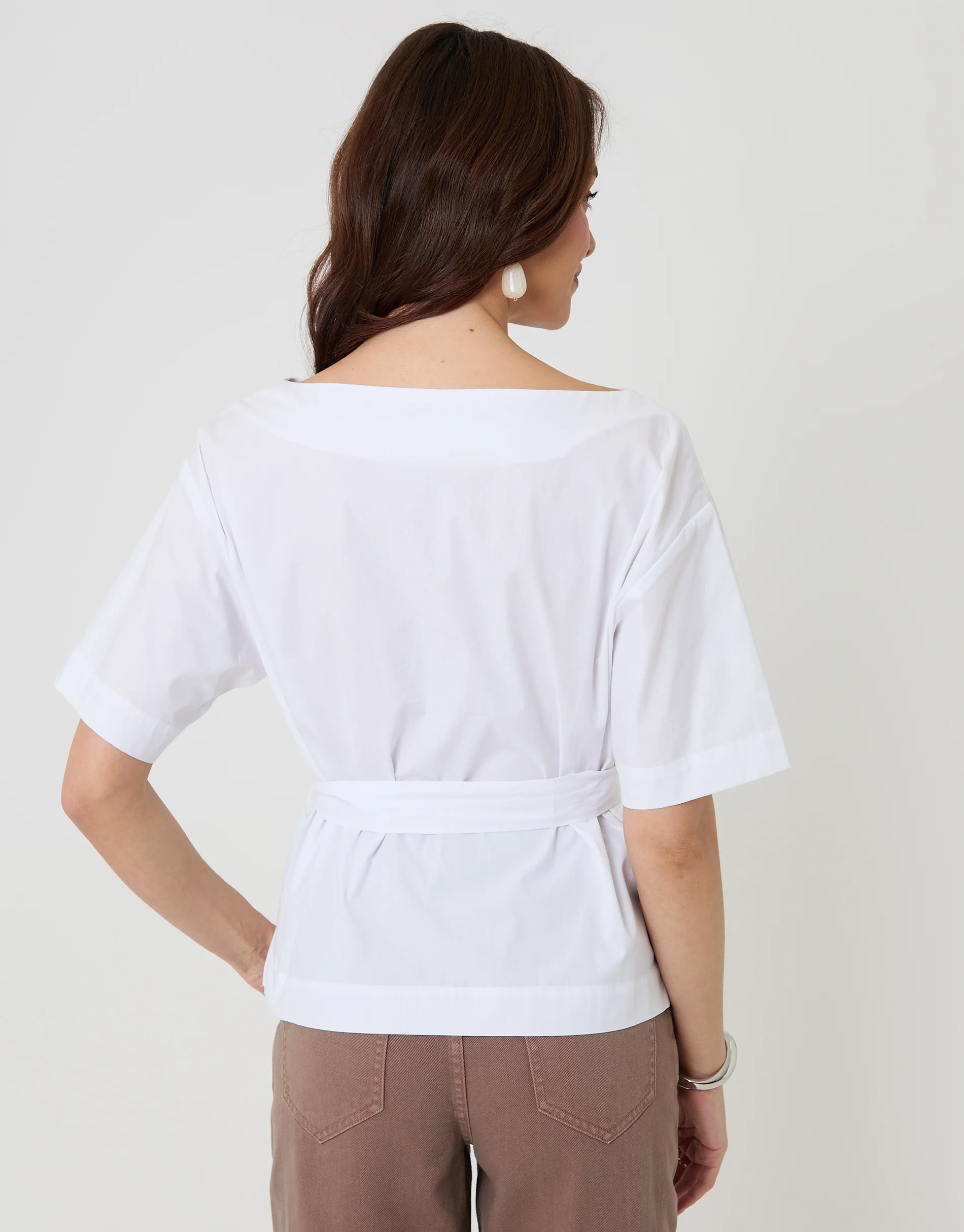 Poplin Slash Neck Tie Belt Top in White - Image 2