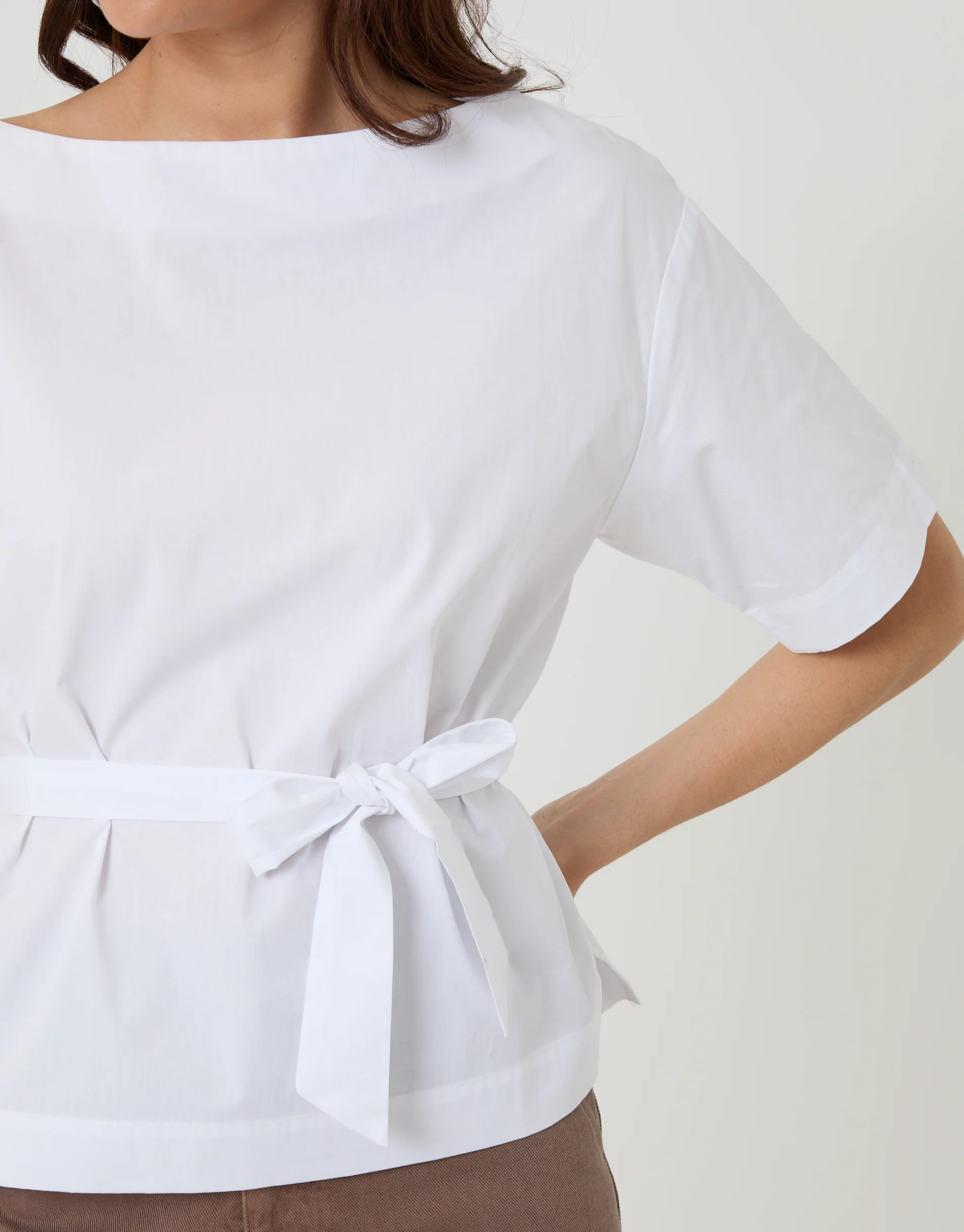Poplin Slash Neck Tie Belt Top in White - Image 4