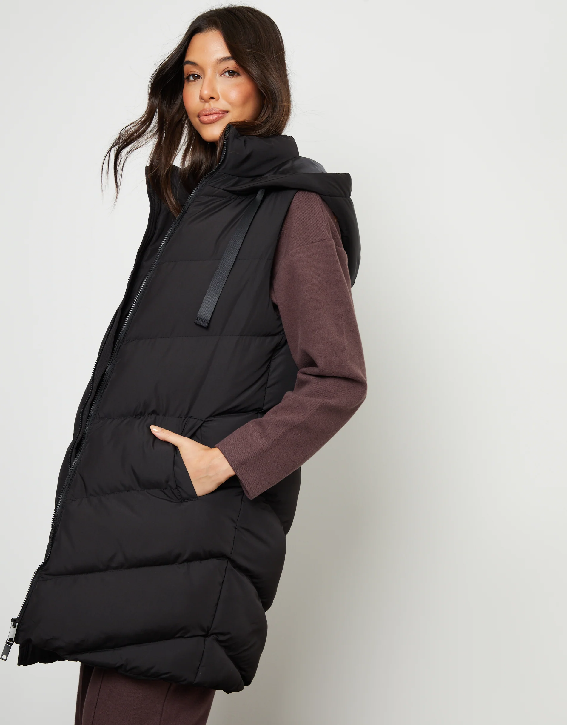Longline Padded Gilet in Black - Image 3