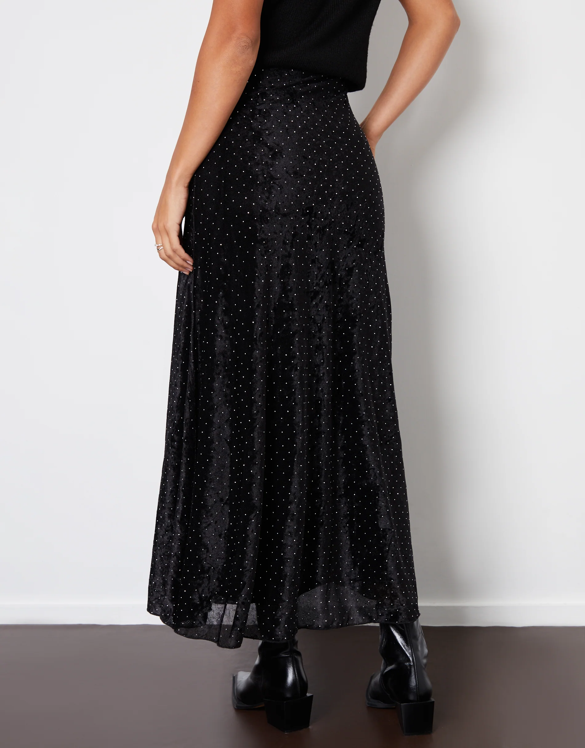 Embellished Mesh Velvet Maxi Skirt in Black - Image 2
