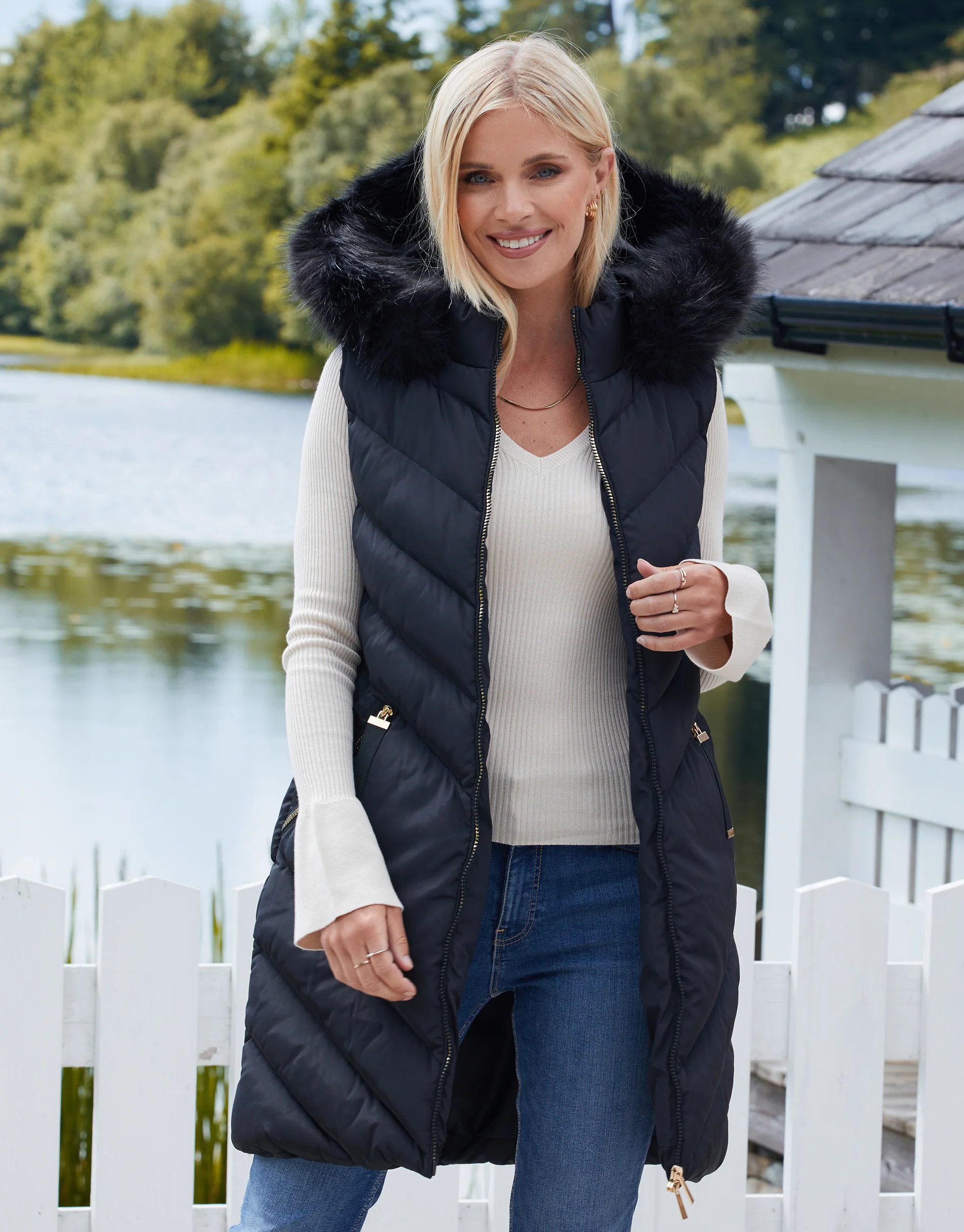 Parka-Style Quilted Gilet in Black